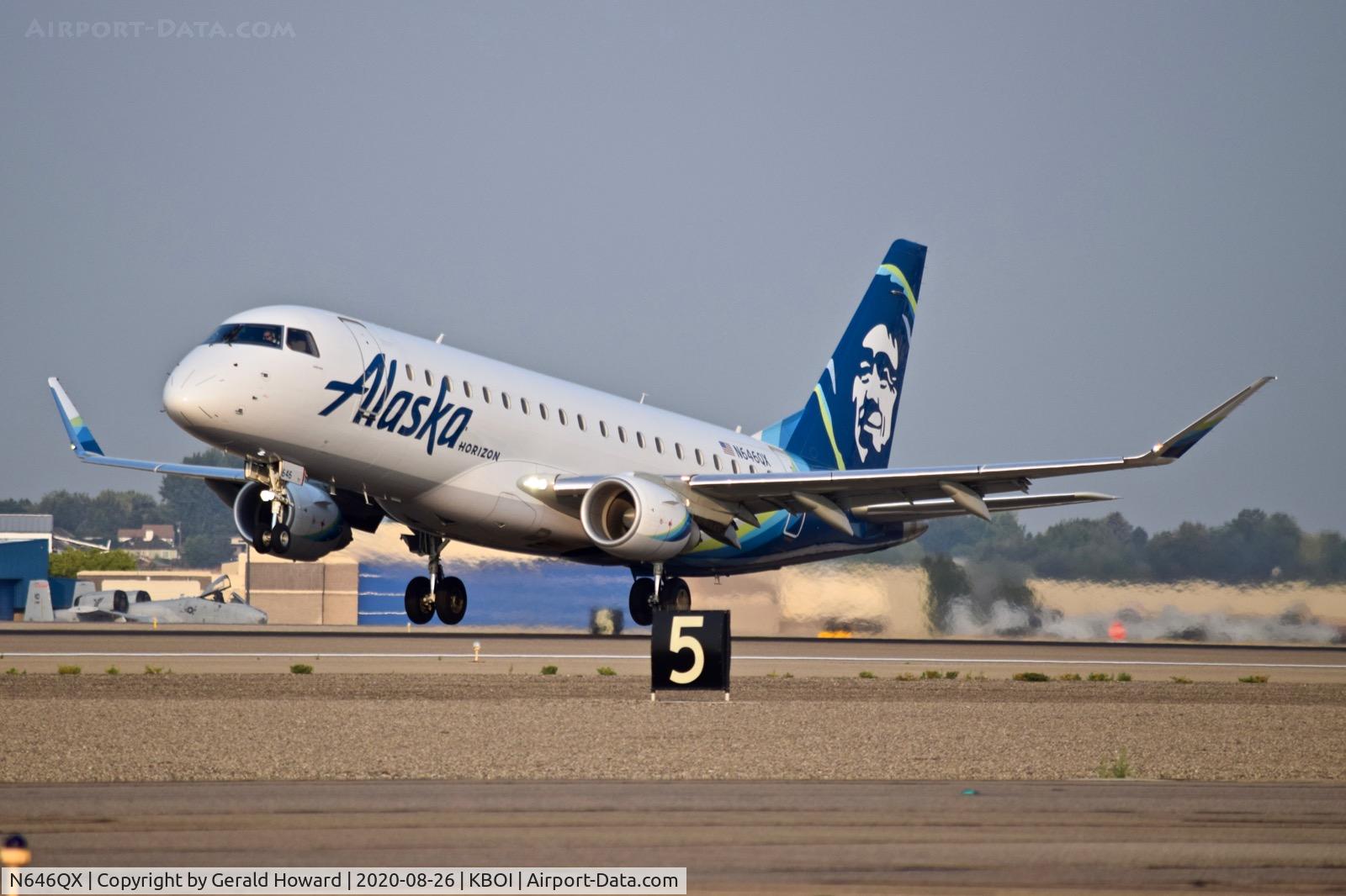 N646QX, 2018 Embraer ERJ-175 (ERJ-170-200LR) C/N 17000769, Take off from 10L.