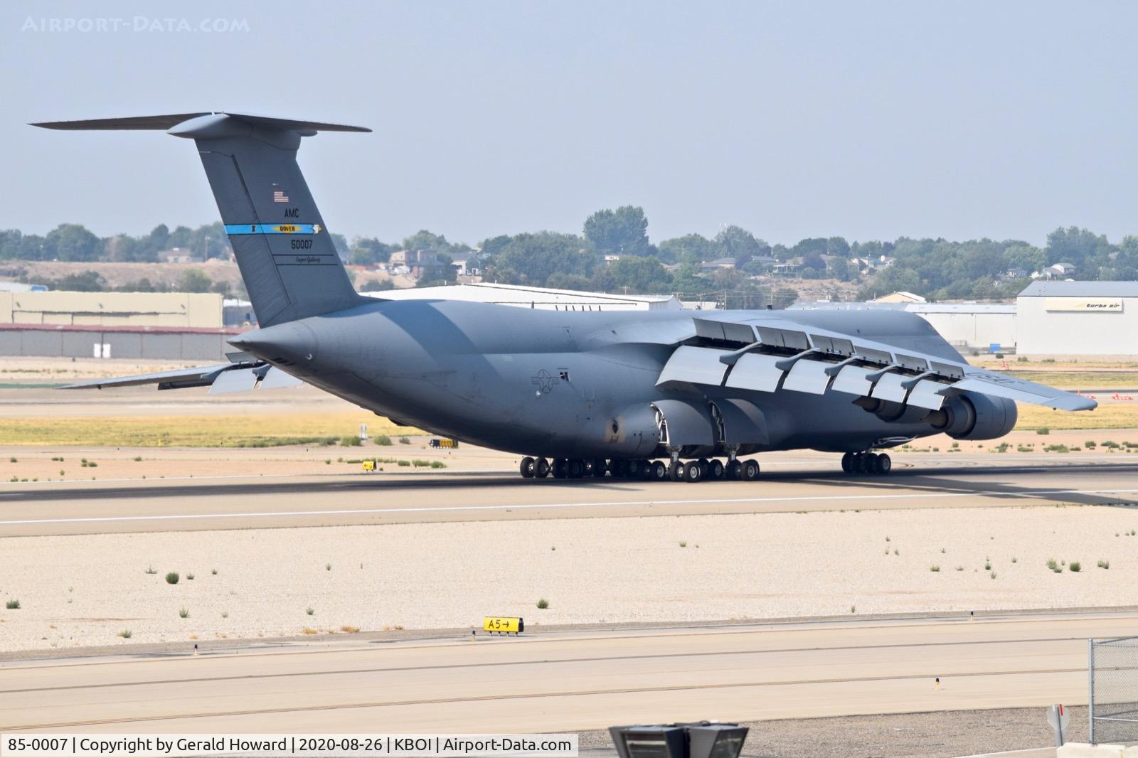 85-0007, 1985 Lockheed C-5M Super Galaxy C/N 500-0093, End of landing roll out. 9th Airlift Sq., 436th Airlift Wing, Dover, DE.