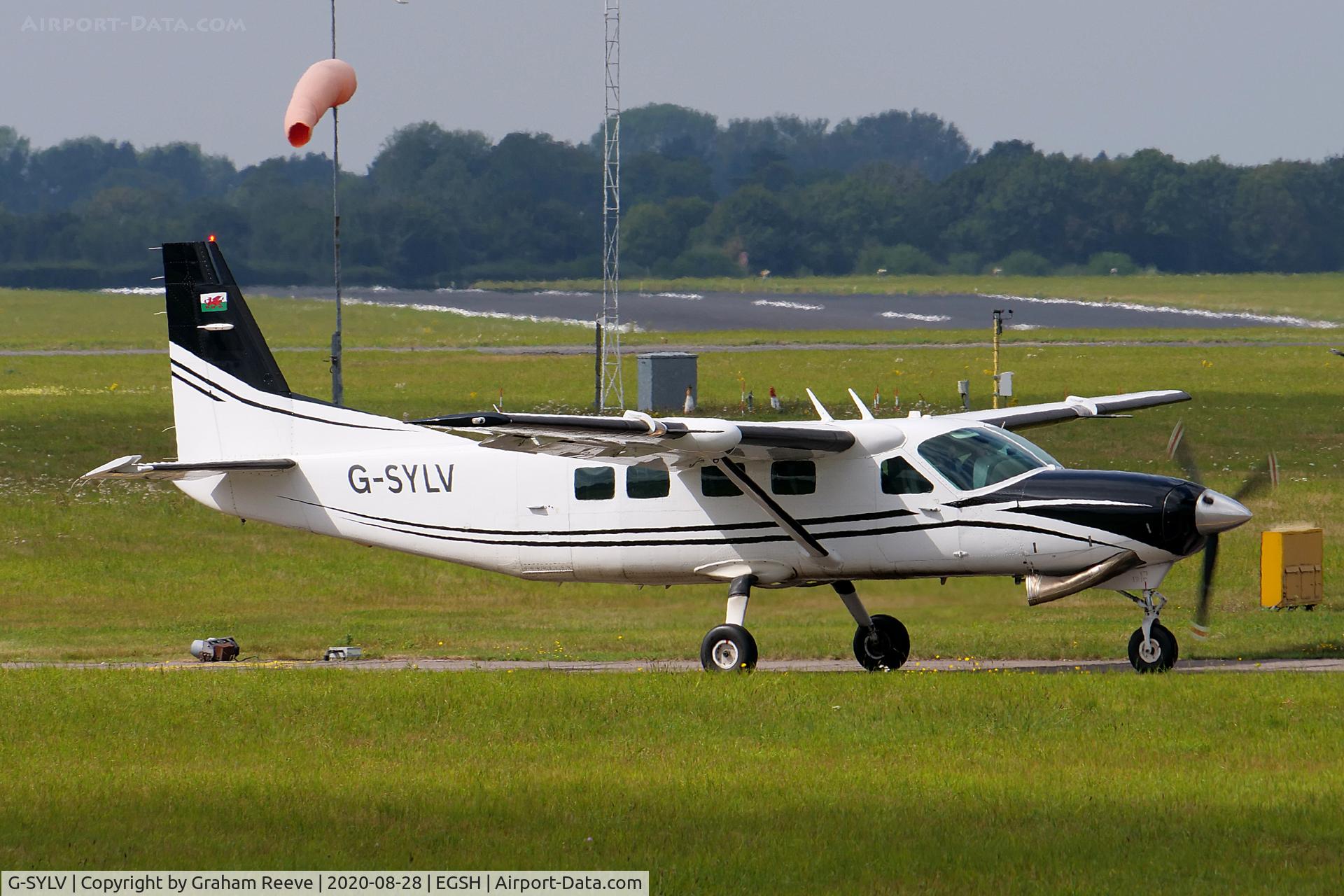 G-SYLV, 2002 Cessna 208B  Grand Caravan C/N 208B0936, Departing from Norwich.