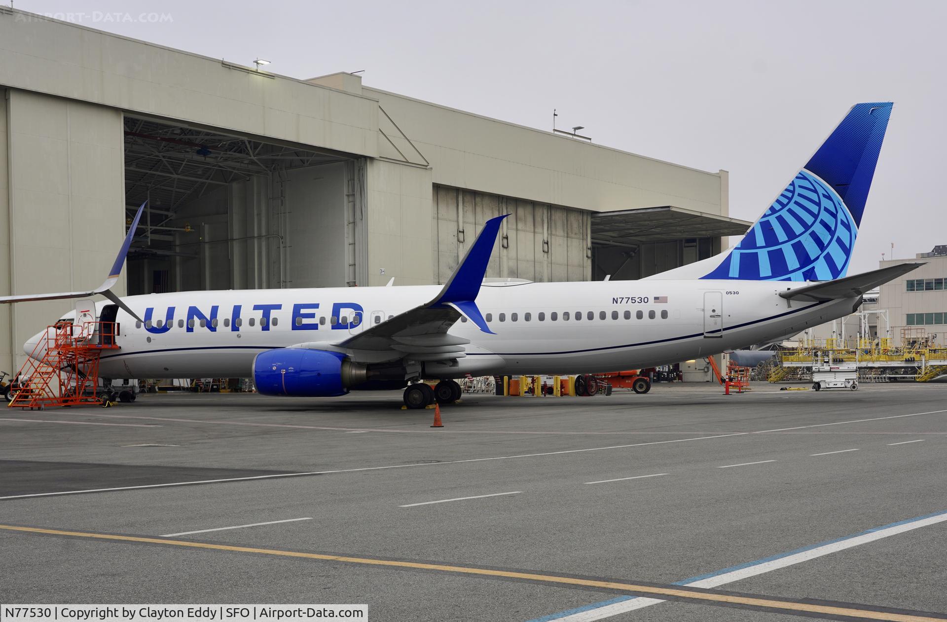N77530, 2011 Boeing 737-824 C/N 39998, SFO 2020.