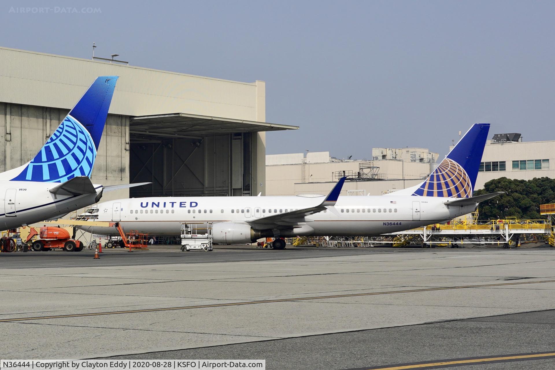 N36444, 2010 Boeing 737-924/ER C/N 31643, SFO 2020.