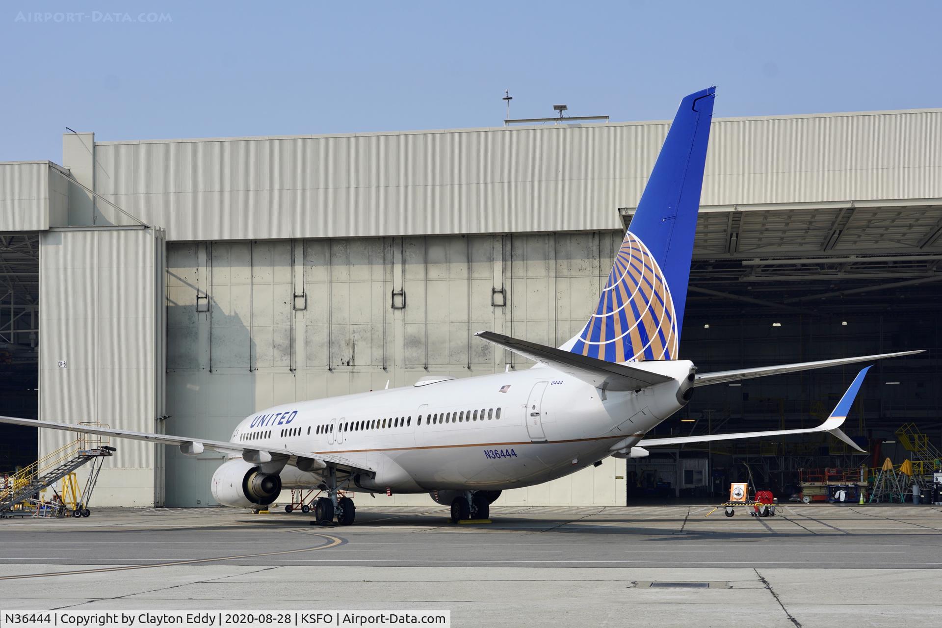 N36444, 2010 Boeing 737-924/ER C/N 31643, SFO 2020.