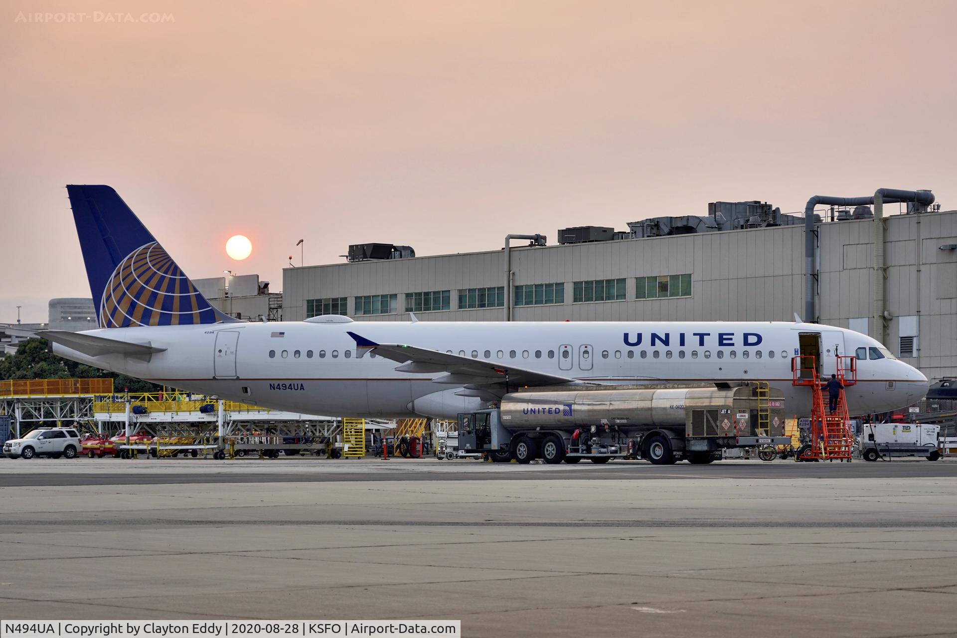 N494UA, 2002 Airbus A320-232 C/N 1840, SFO 2020.