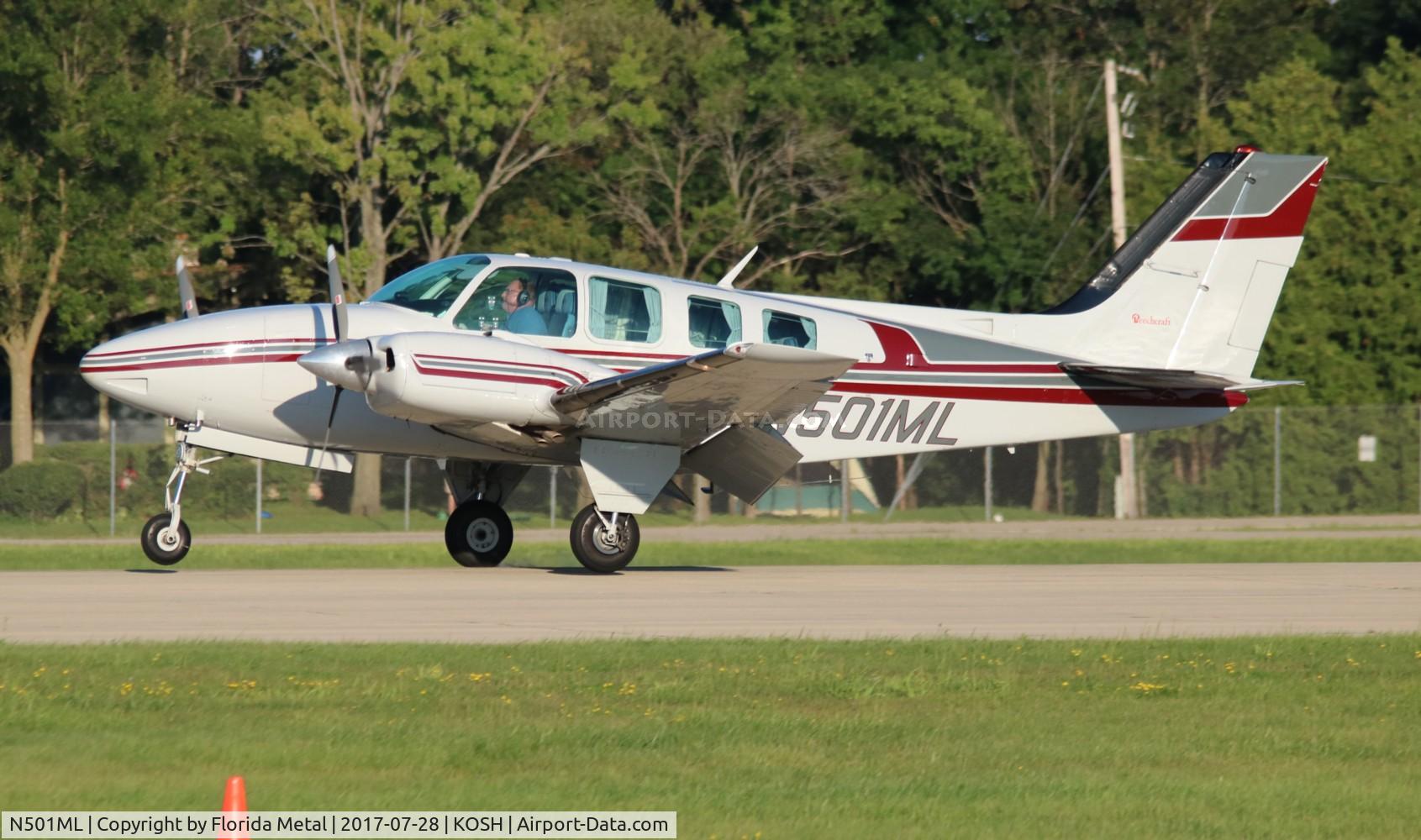 N501ML, 1970 Beech 58 Baron C/N TH-72, OSH 2017