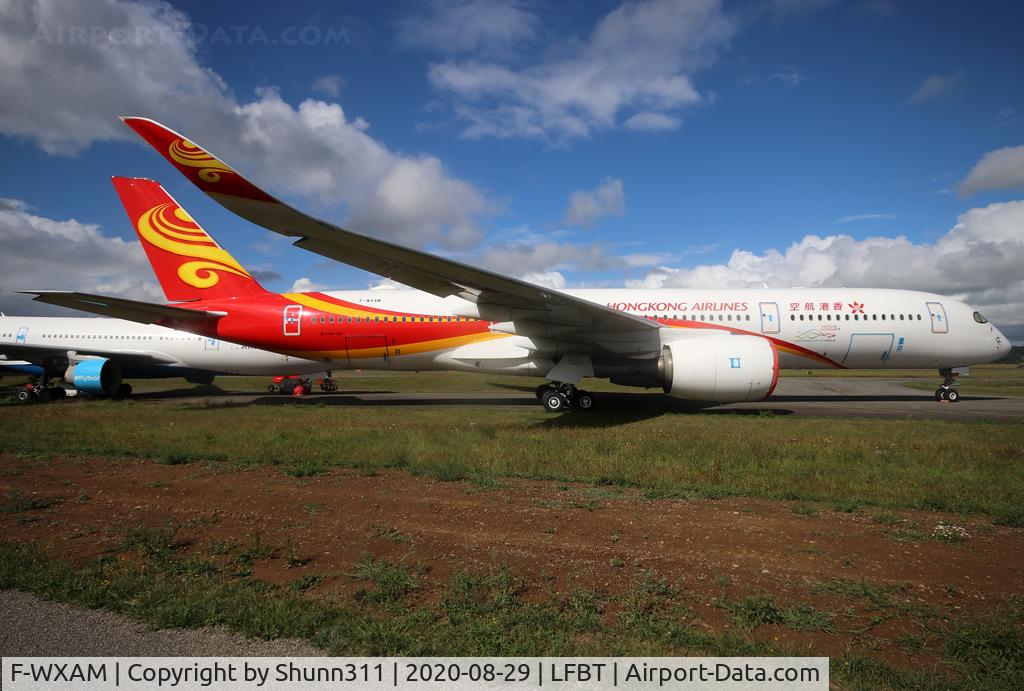 F-WXAM, 2017 Airbus A350-941 C/N 0153, Stored @LDE... Ex. F-WZNU and to be B-LGB