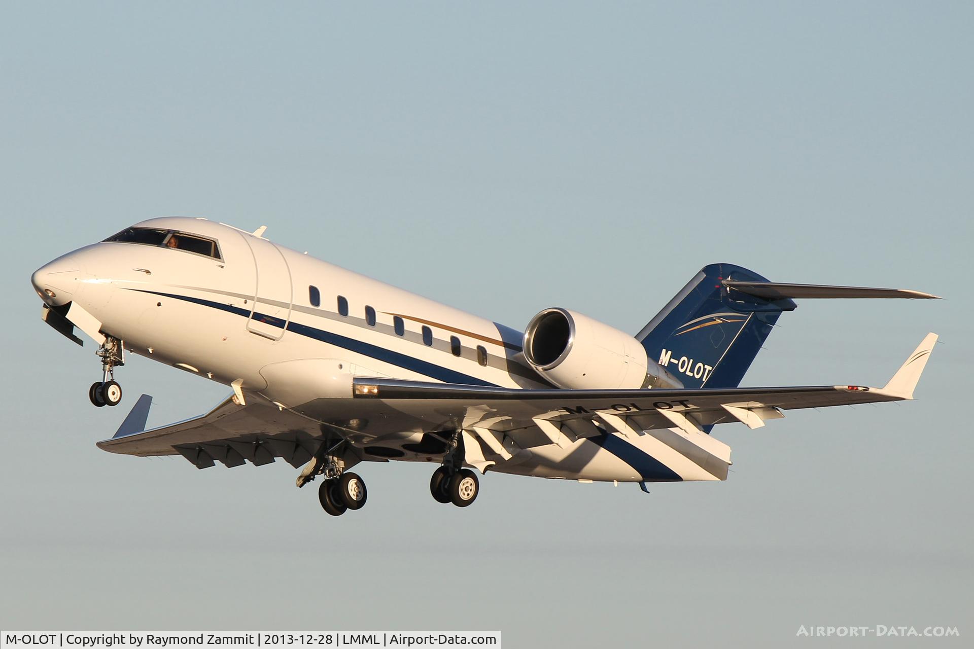 M-OLOT, 1998 Bombardier Challenger 604 (CL-600-2B16) C/N 5382, Bombardier Challenger M-OLOT