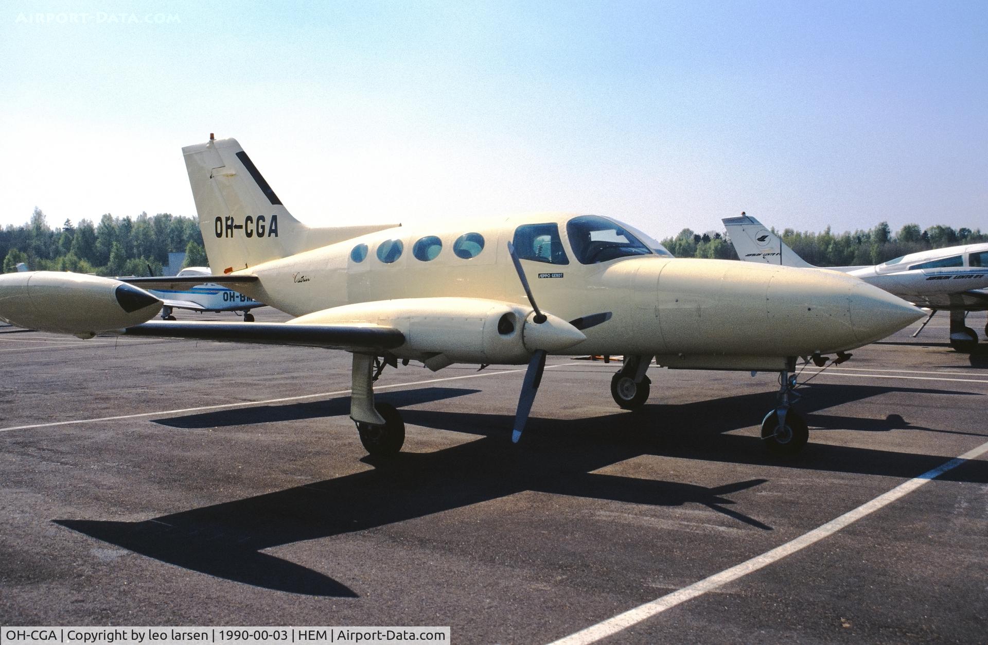 OH-CGA, 1971 Cessna 402B C/N 402B-0208, Malmi 3.5.1990