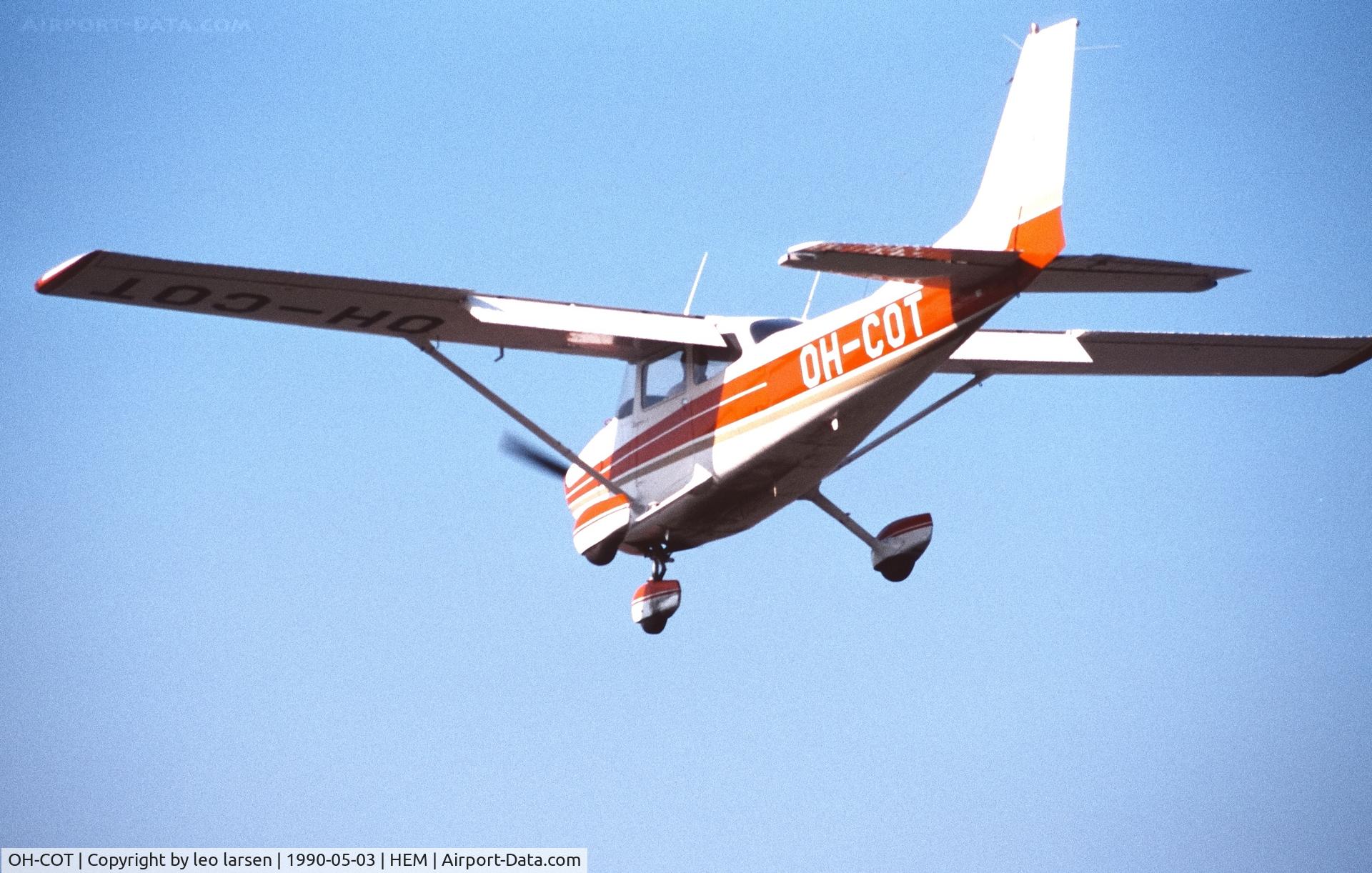OH-COT, Cessna 172N C/N 17269416, Malmi 3.5.1990