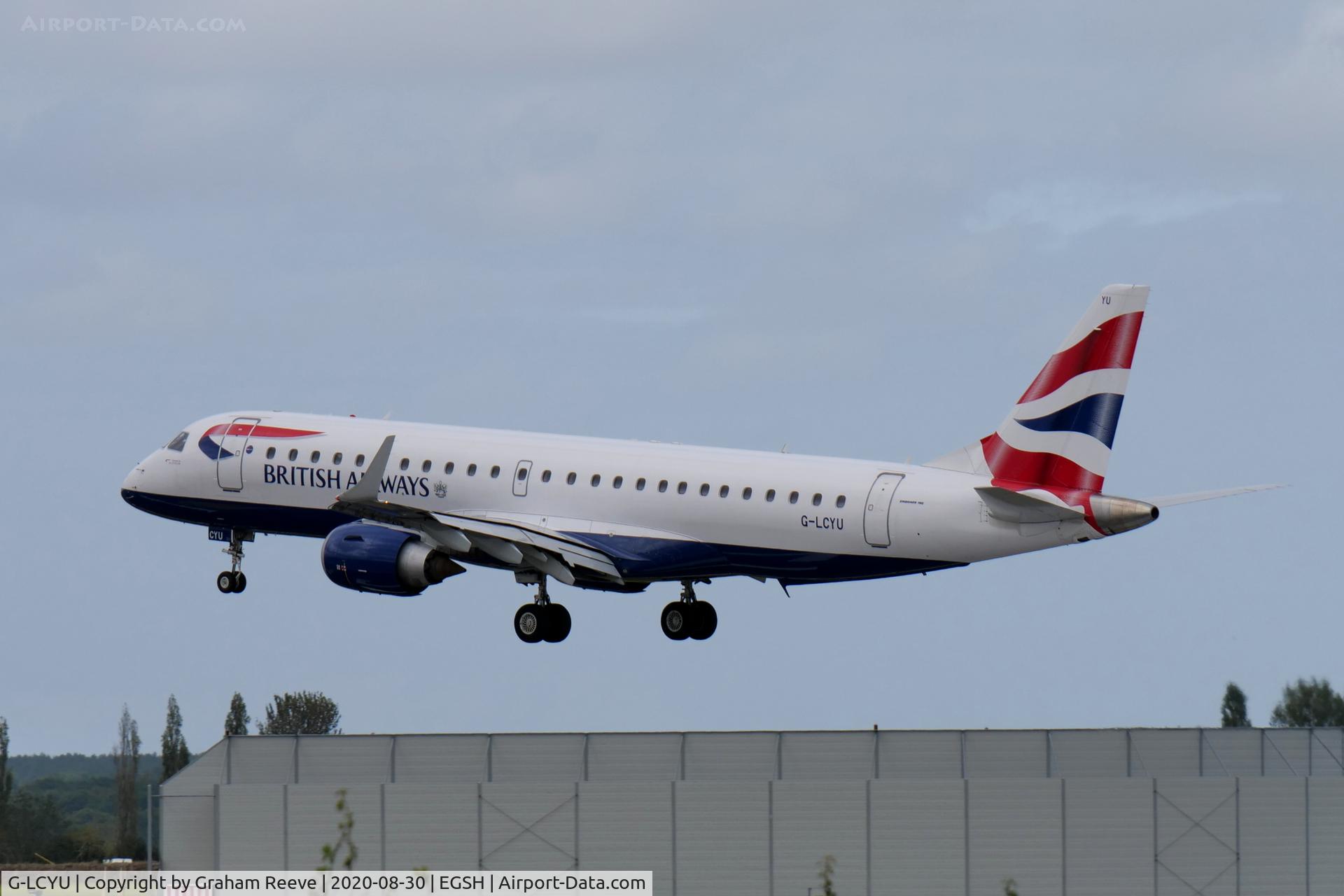 G-LCYU, 2014 Embraer 190SR (ERJ-190-100SR) C/N 19000674, Landing at Norwich.