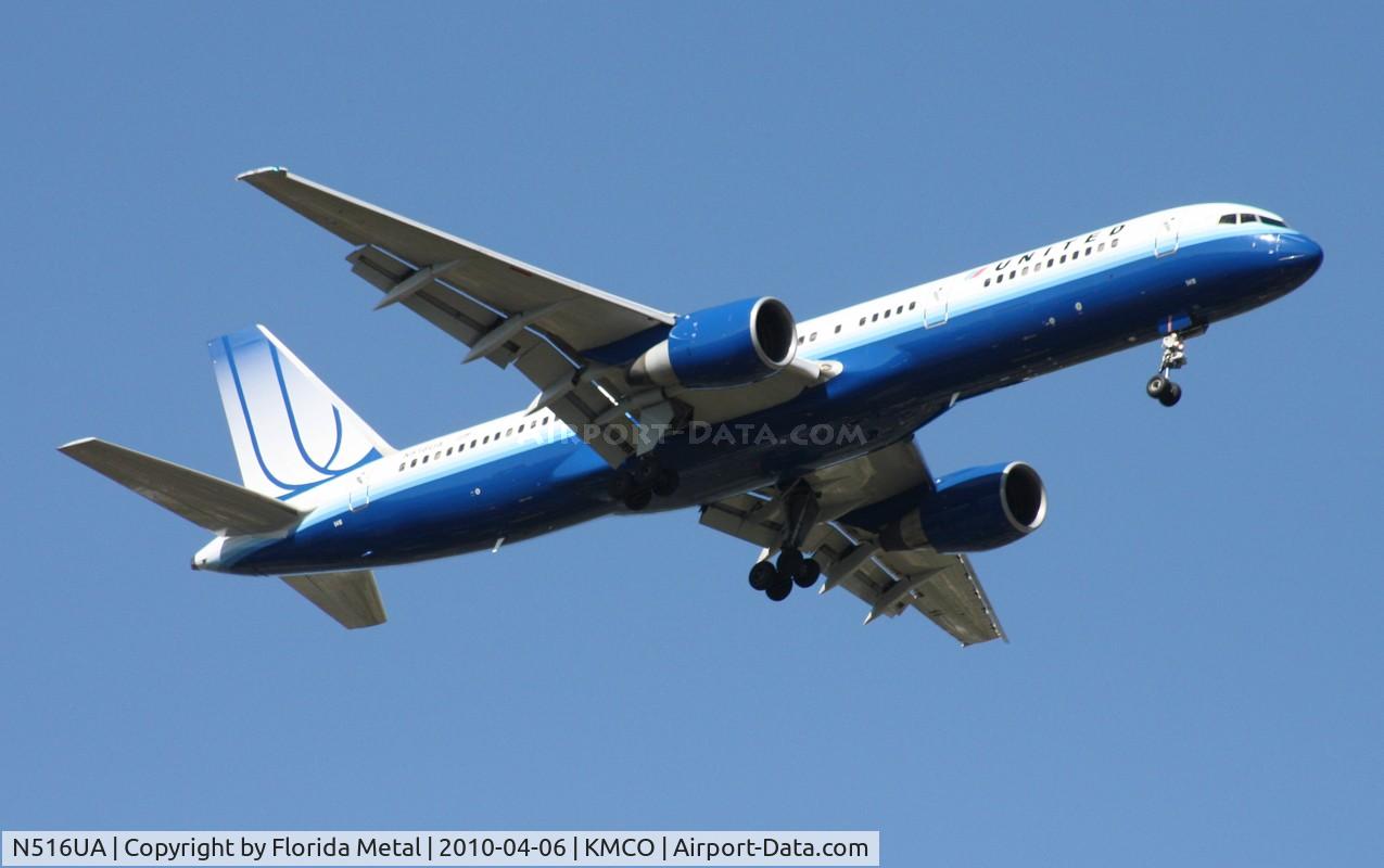N516UA, 1990 Boeing 757-222 C/N 24860, MCO 2010