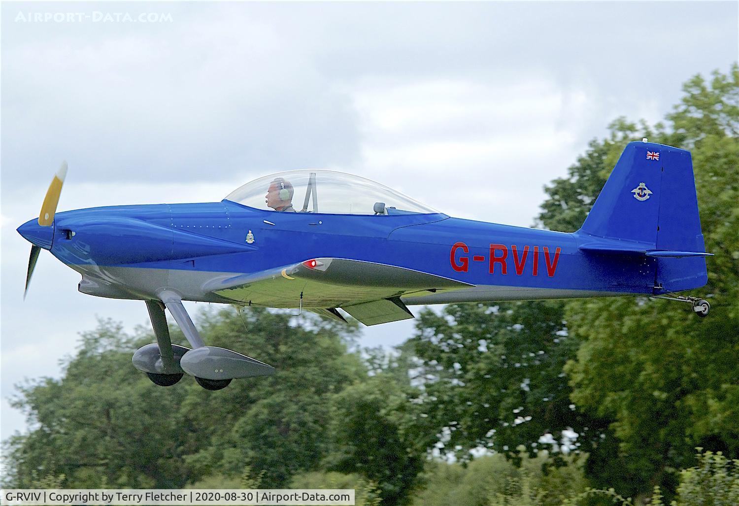 G-RVIV, 1999 Vans RV-4 C/N PFA 181-12366, At Stoke Golding