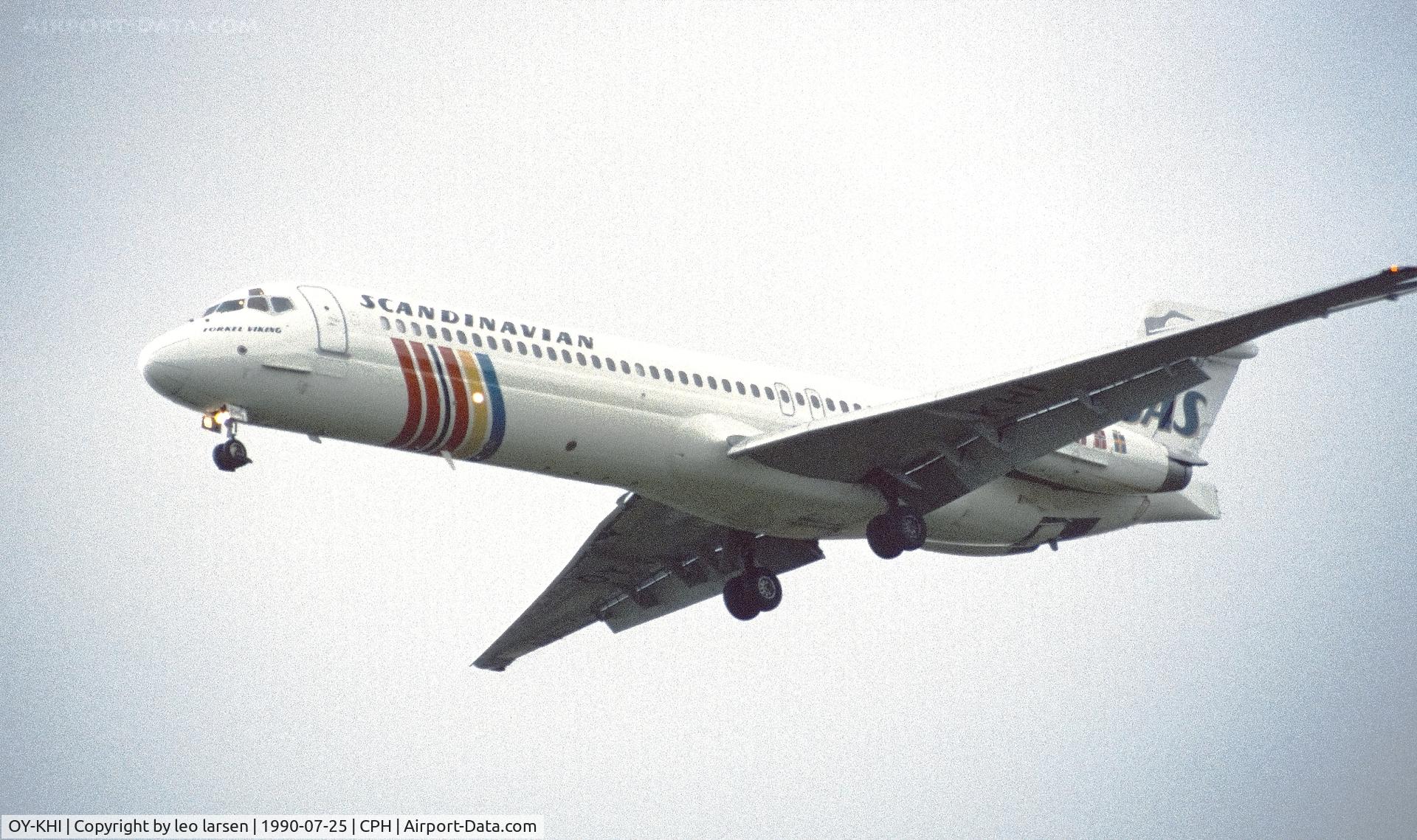 OY-KHI, 1988 McDonnell Douglas MD-87 (DC-9-87) C/N 49614, Copenhagen 25.7.1990
