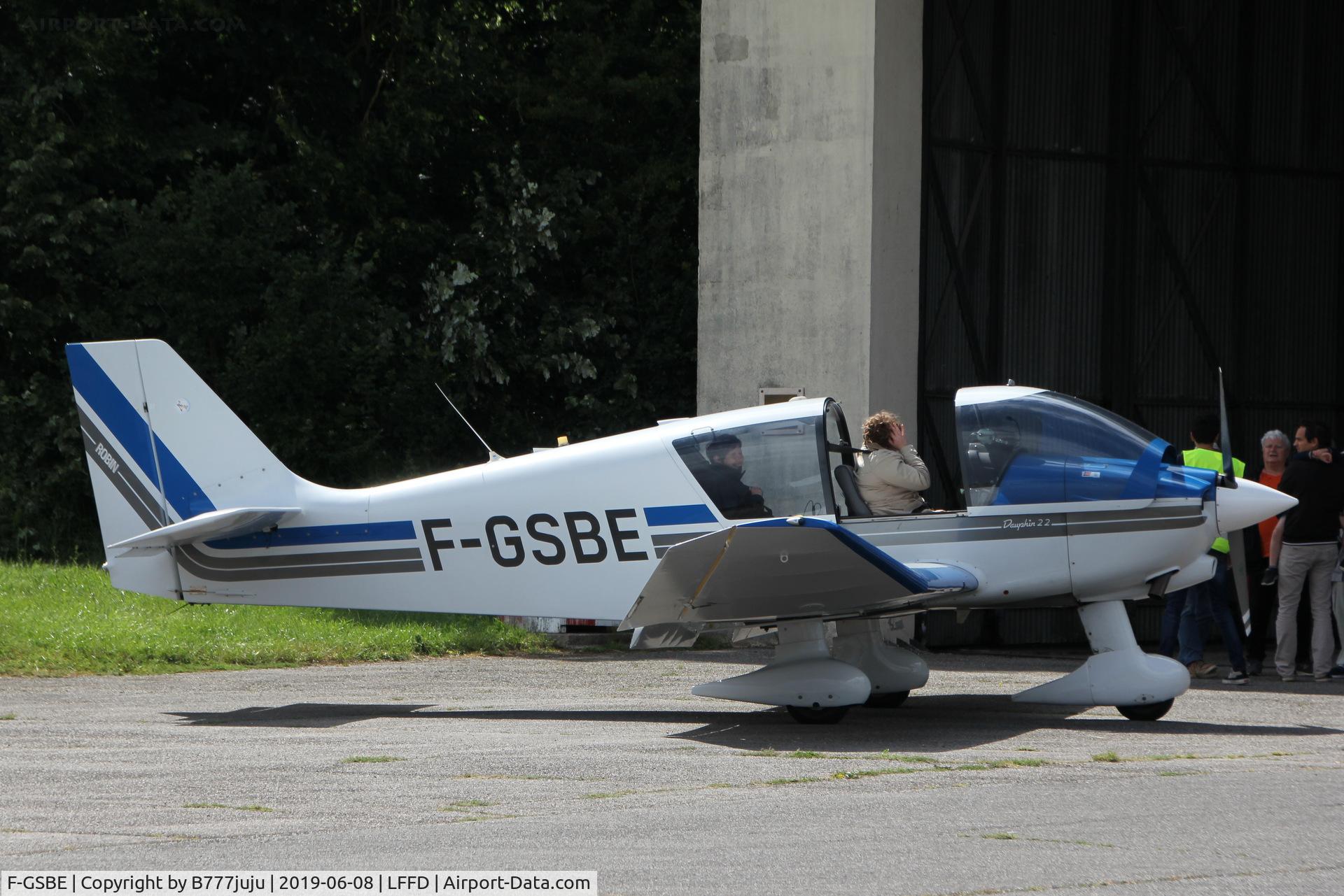 F-GSBE, Robin DR-400-120 C/N 2337, L-Birds back to Normandy
