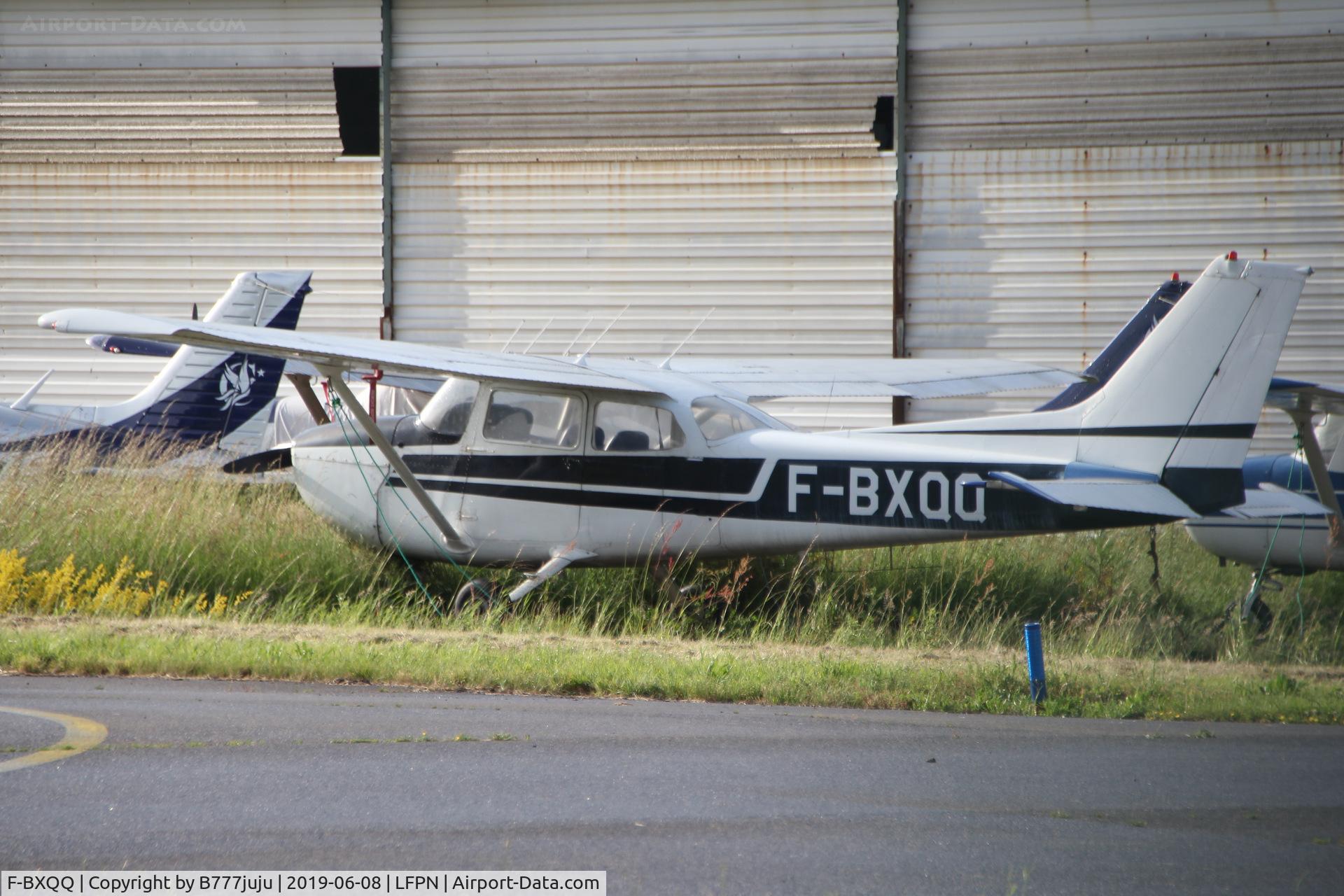 F-BXQQ, Reims F172M Skyhawk Skyhawk C/N 1434, at Toussus