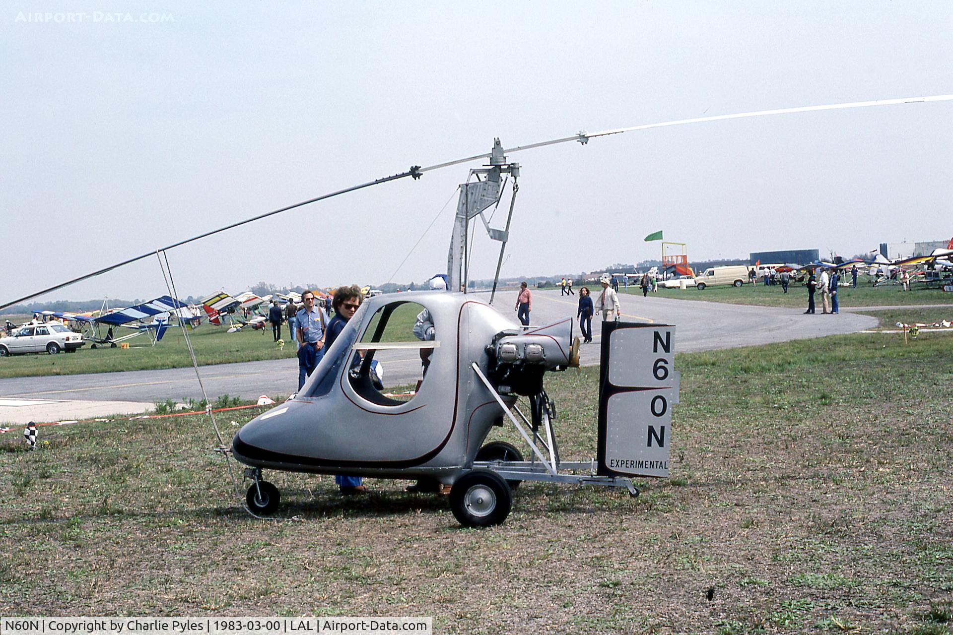 N60N, 1982 Boyette Ernest ROTORBUGGY C/N EB1, One of the nice things about Sun N Fun