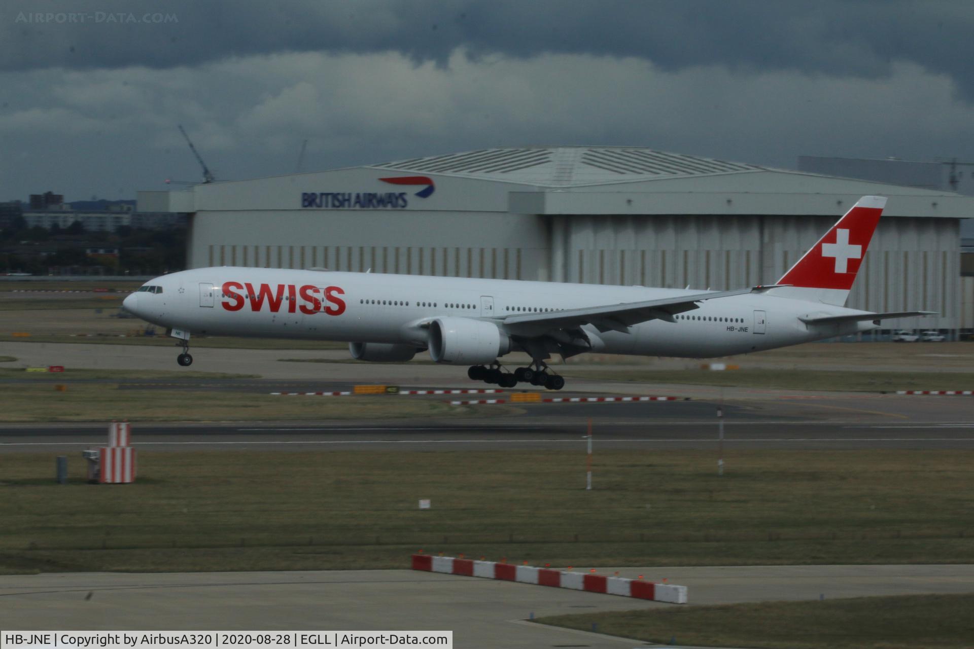 HB-JNE, 2016 Boeing 777-3DE/ER C/N 44586, Landing at LHR Rwy 27L