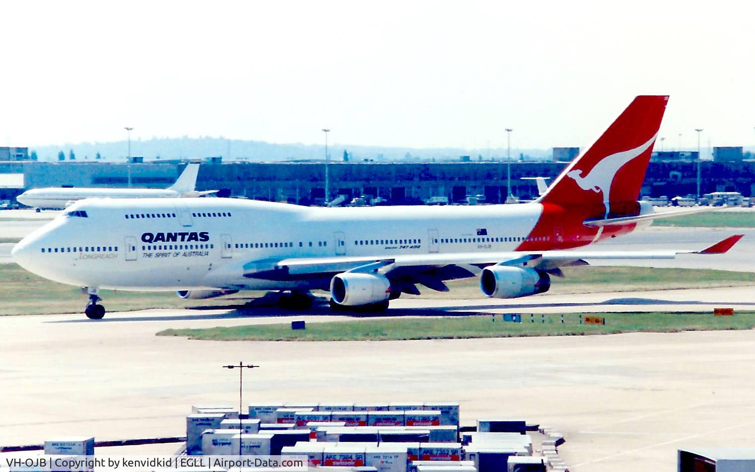 VH-OJB, 1989 Boeing 747-438 C/N 24373, At London Heathrow, early 1990's.