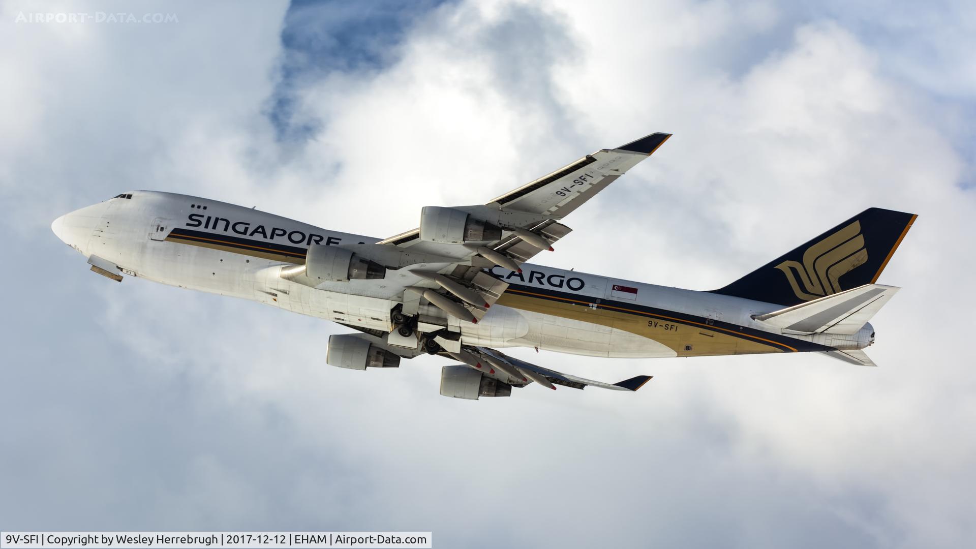 9V-SFI, 2000 Boeing 747-412F/SCD C/N 28027, Boeing 747-400F