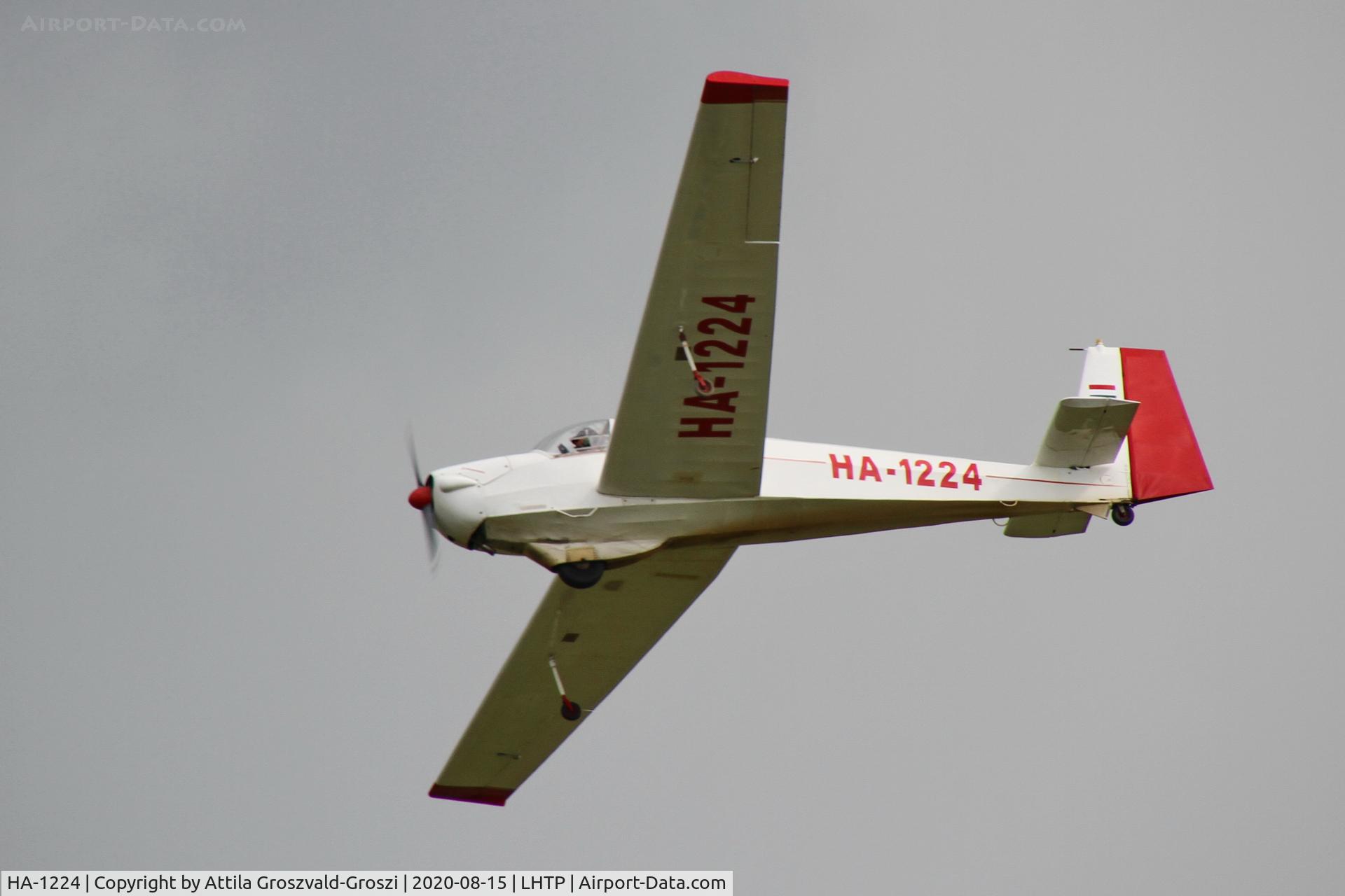 HA-1224, 1971 Scheibe SF-25D Falke C/N 4817D, LHTP - Tapolca Airport, Hungary
