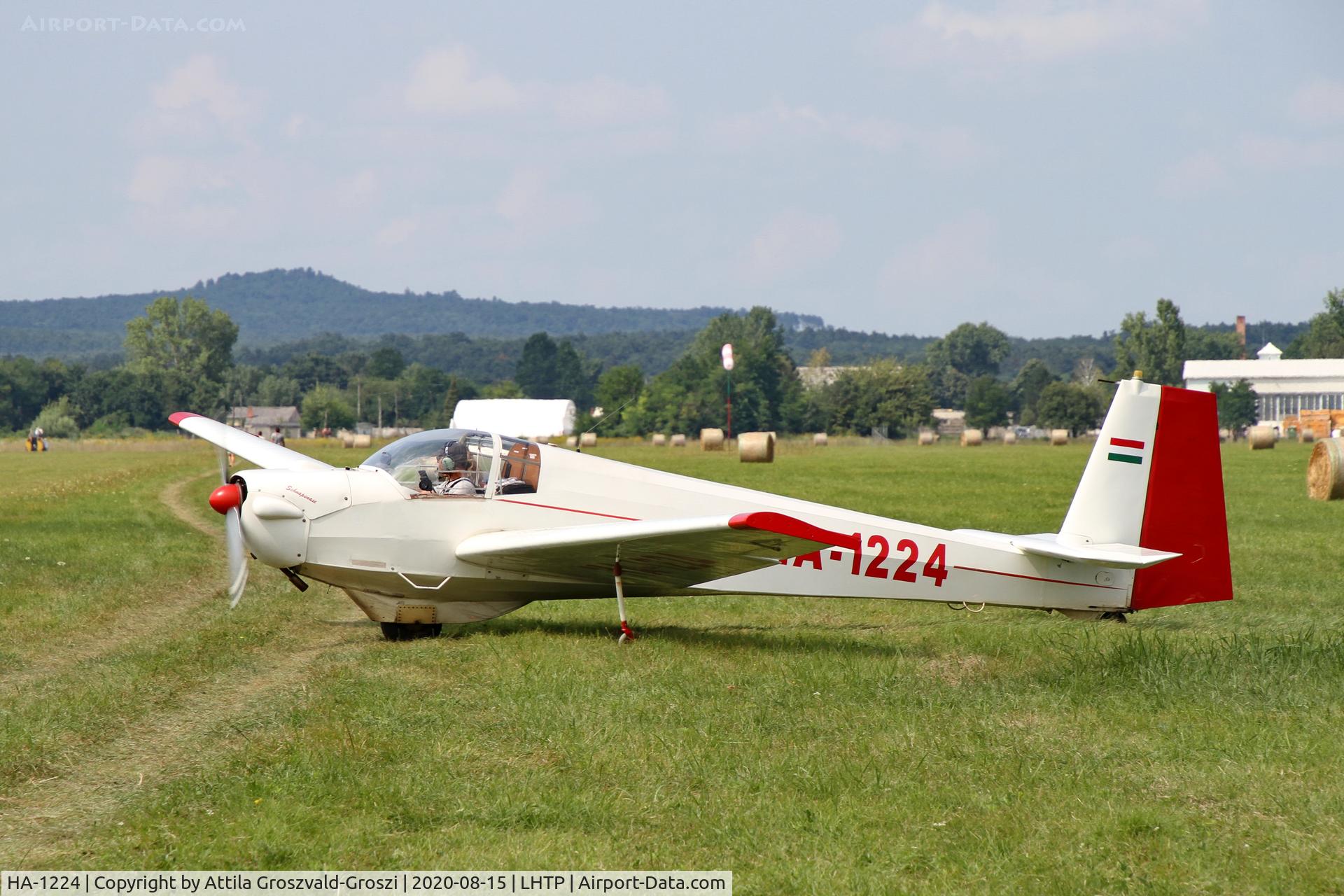 HA-1224, 1971 Scheibe SF-25D Falke C/N 4817D, LHTP - Tapolca Airport, Hungary