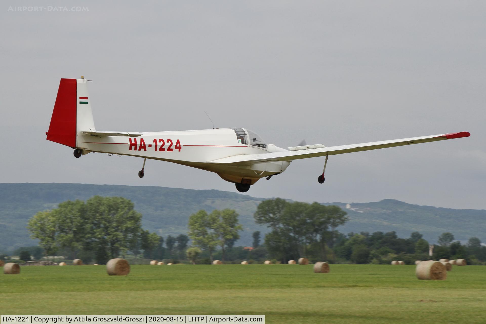 HA-1224, 1971 Scheibe SF-25D Falke C/N 4817D, LHTP - Tapolca Airport, Hungary