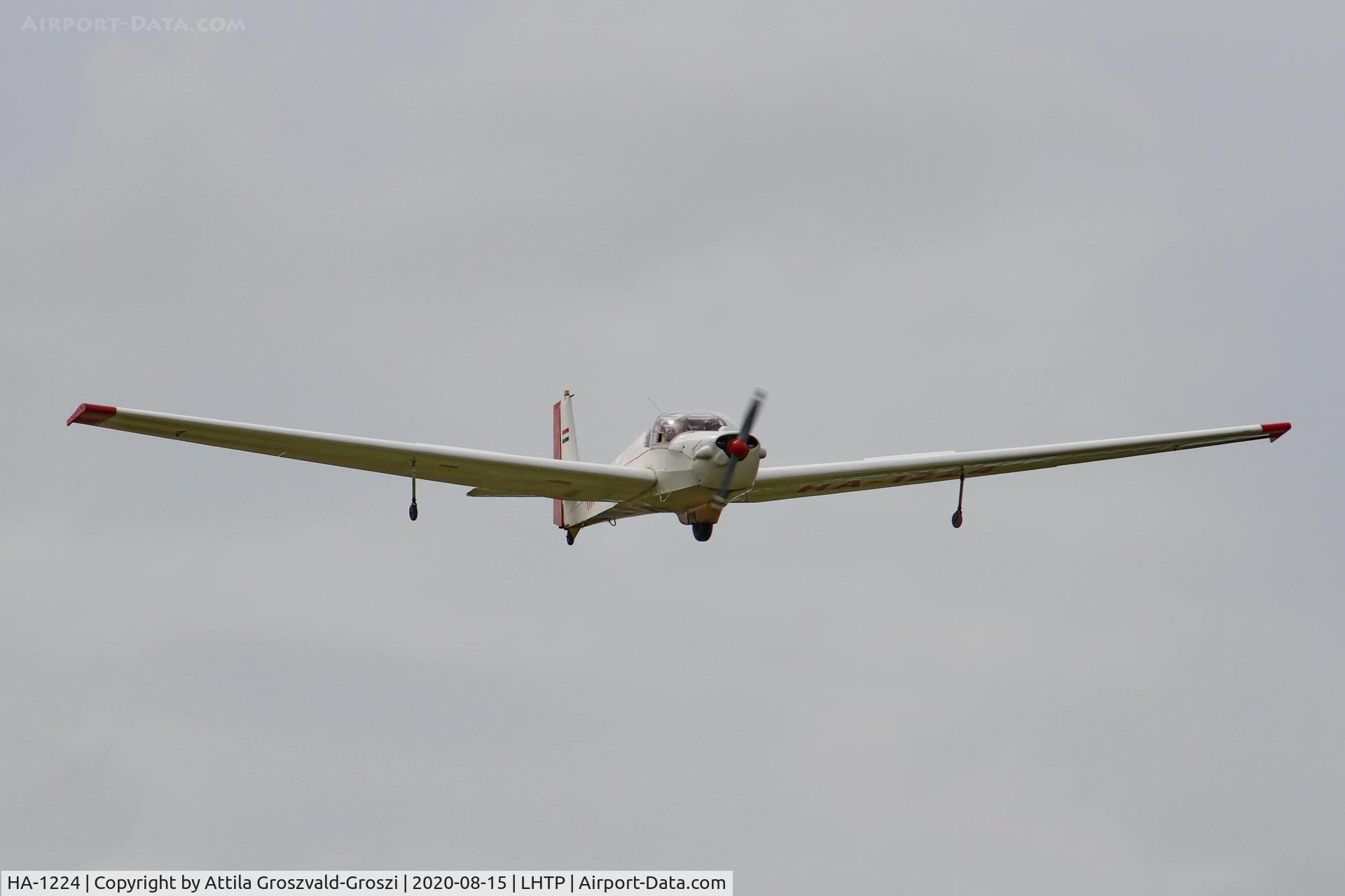 HA-1224, 1971 Scheibe SF-25D Falke C/N 4817D, LHTP - Tapolca Airport, Hungary