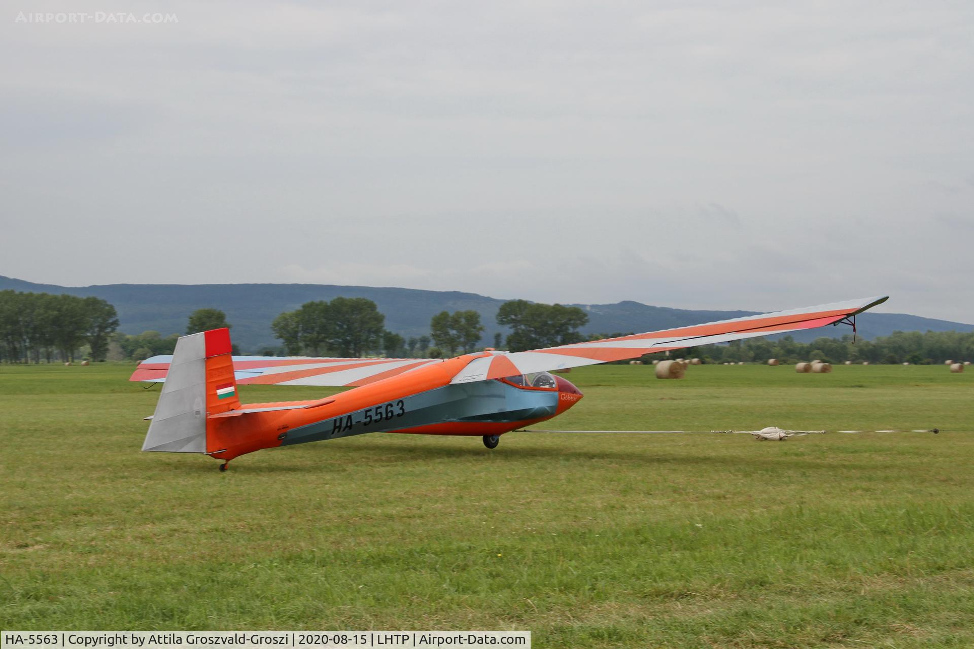 HA-5563, 1989 Rubik R-26SU Góbé 82 C/N AA800065, LHTP - Tapolca Airport, Hungary