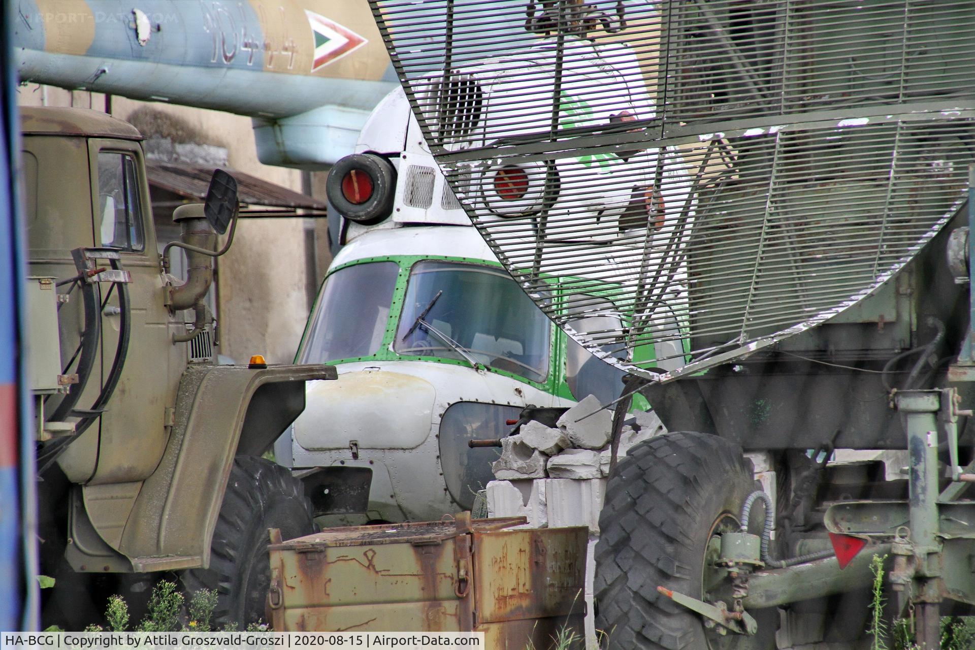 HA-BCG, WSK Swidnik Mi-2 Hoplite C/N 511543080, Kövesgyürpuszta oder depots, hungary