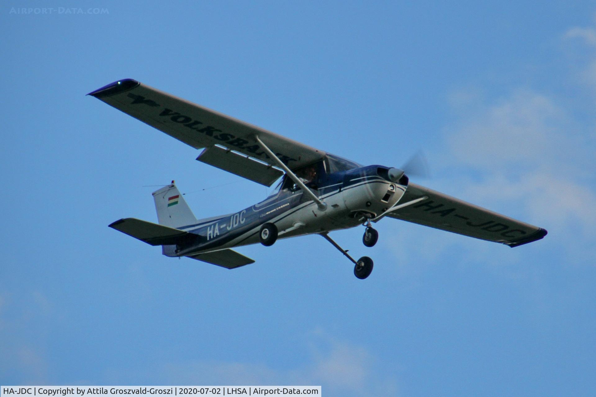 HA-JDC, 1971 Reims F150L C/N F15000728, LHSA - Szentkirályszabadja Airport, Hungary