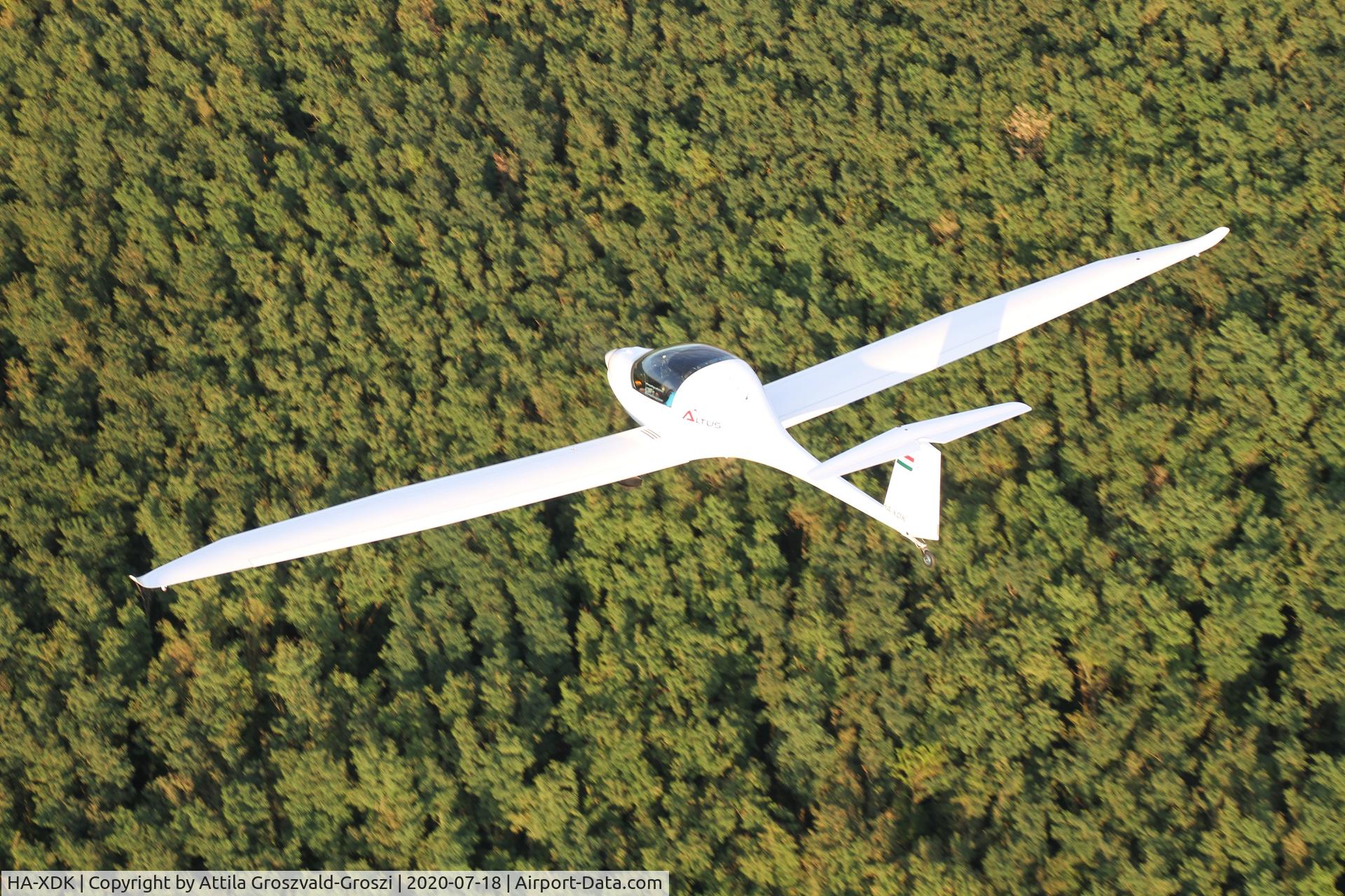 HA-XDK, 2017 Omikron-Dokk Altus C/N 001, Becsehely-Mura Airfield, Hungary