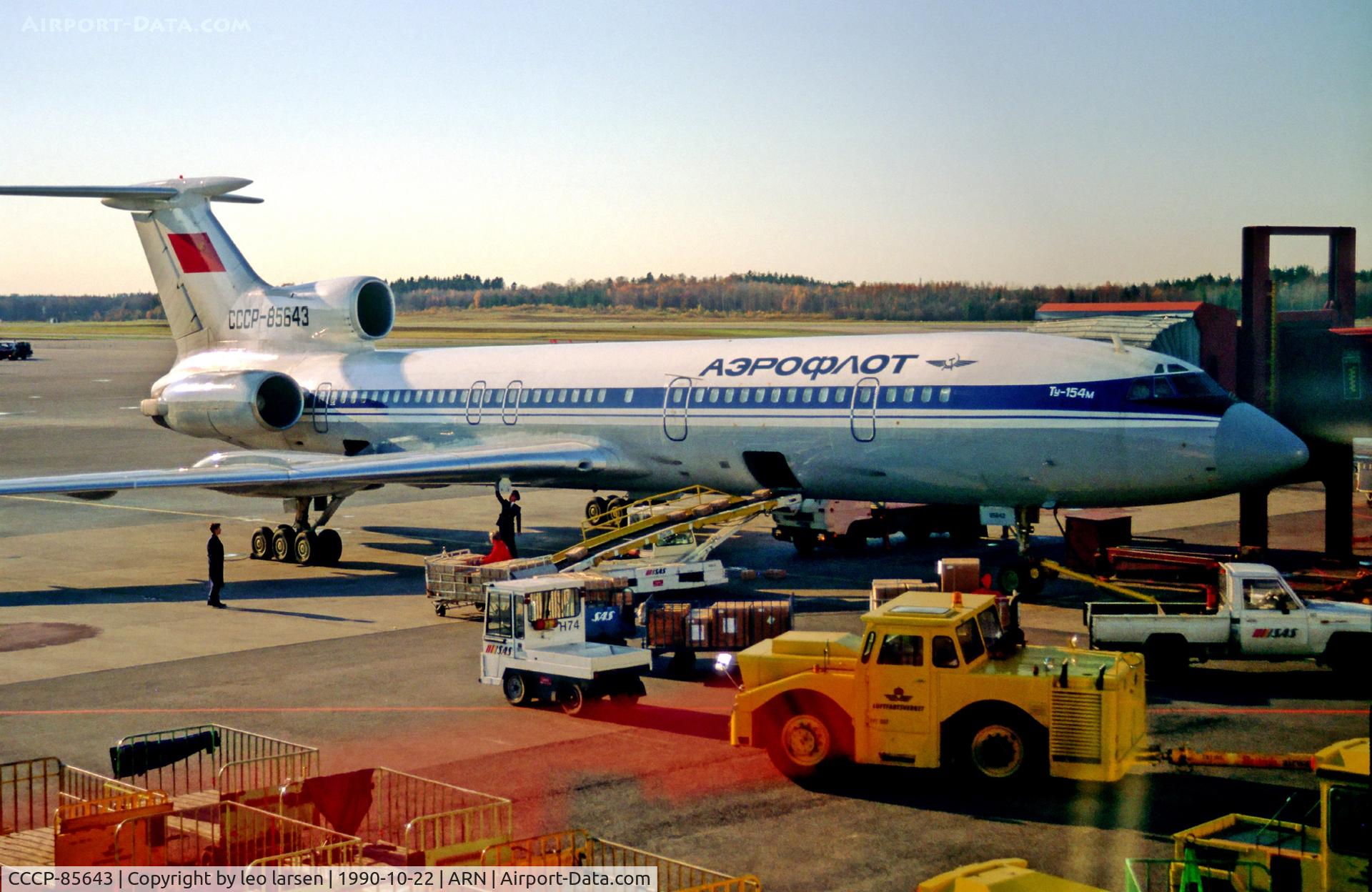 CCCP-85643, 1988 Tupolev Tu-154M C/N 88A779, Arlanda 22.10.1990