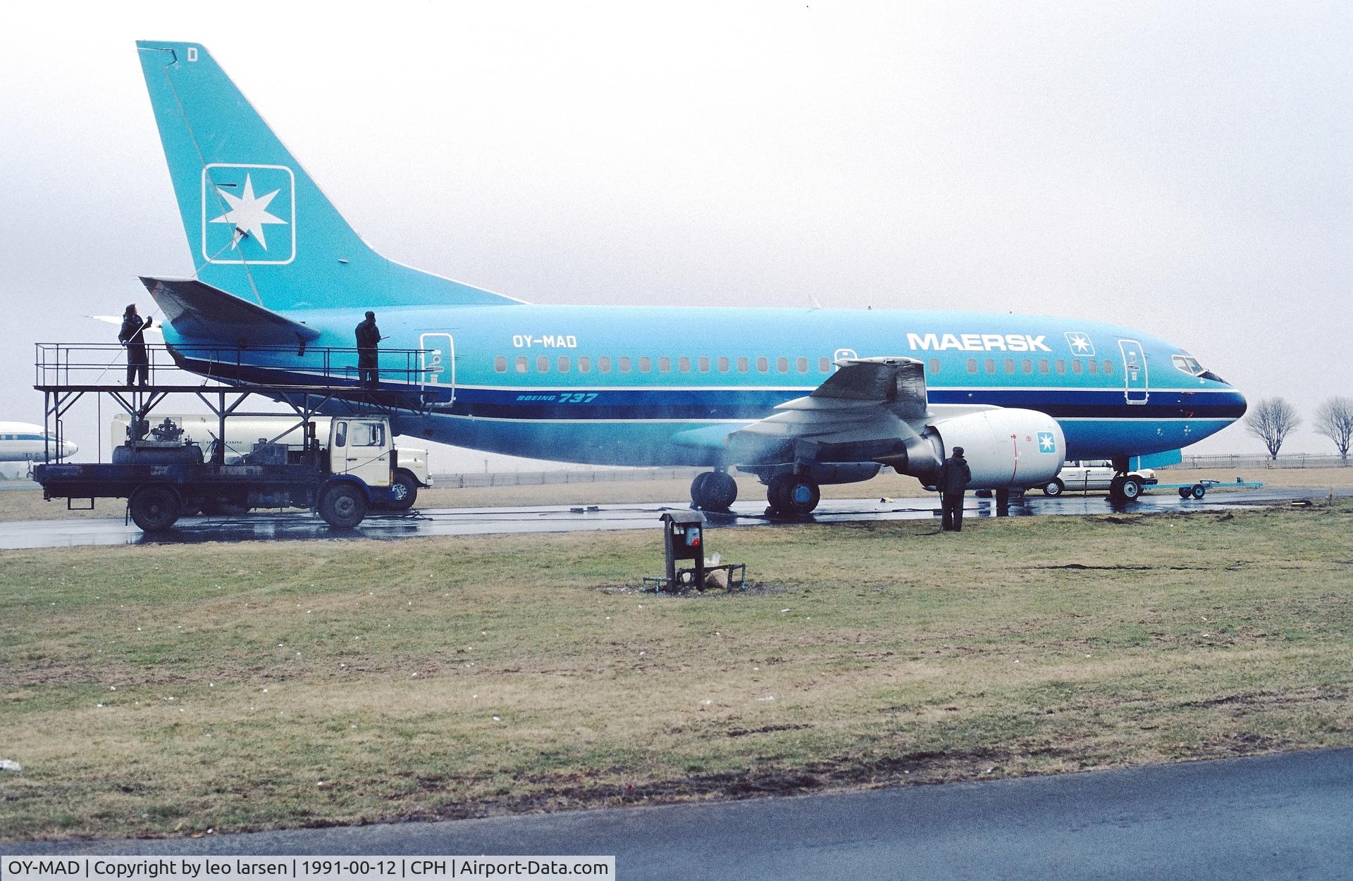 OY-MAD, 1990 Boeing 737-5L9 C/N 24928, Copenhagen 12.3.1991