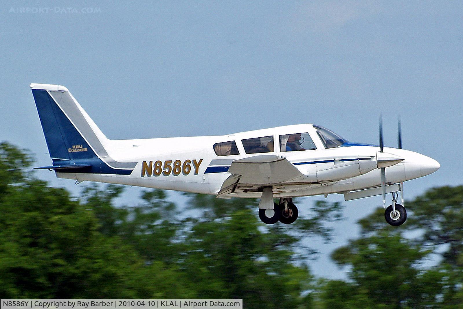 N8586Y, 1968 Piper PA-30 Twin Comanche Twin Comanche C/N 30-1739, N8586Y   Piper PA-30 Twin Comanche B [30-1739] Lakeland-Linder~N 14/04/2010