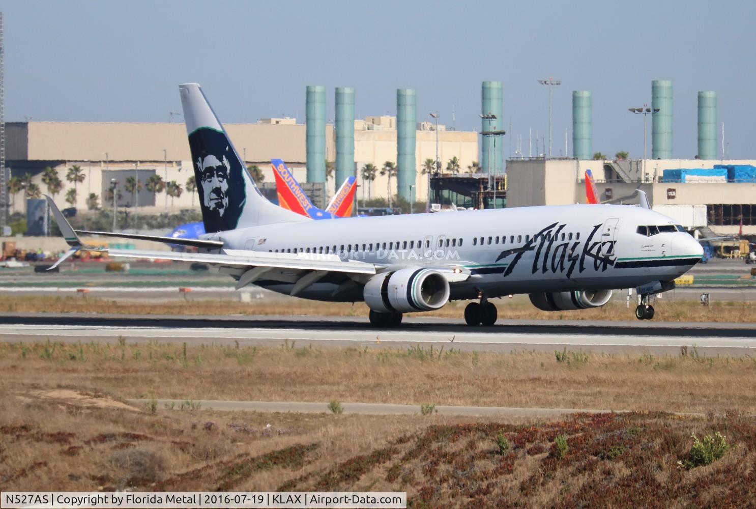 N527AS, 2009 Boeing 737-890 C/N 35694, LAX 2016