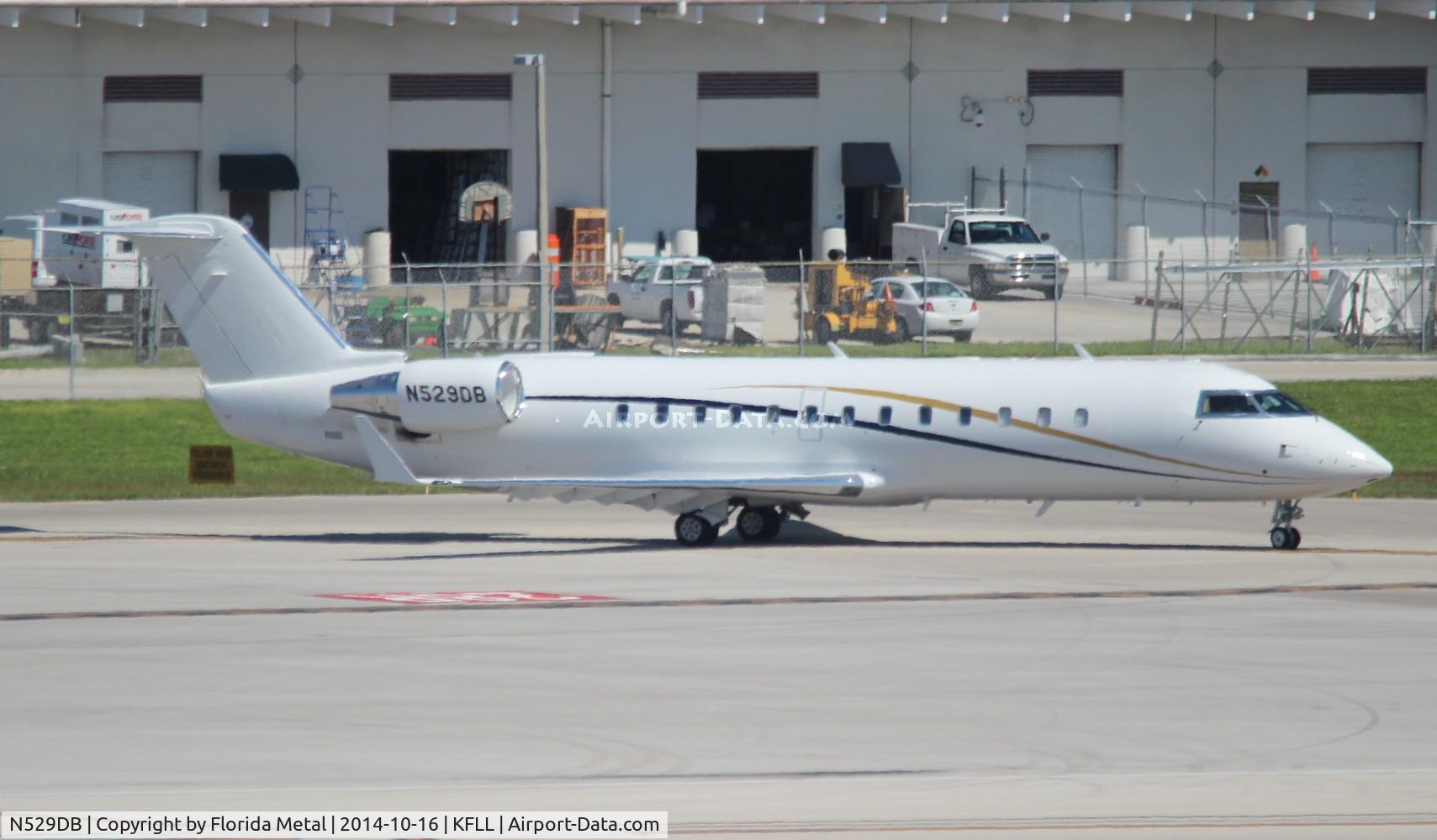 N529DB, Canadair CRJ-100SE (CL-600-2B19) C/N 7152, FLL 2014