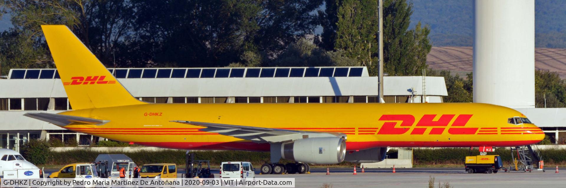 G-DHKZ, 1992 Boeing 757-236/PCF C/N 25620, Aeropuerto de Foronda - Vitoria-Gasteiz - Euskadi - España