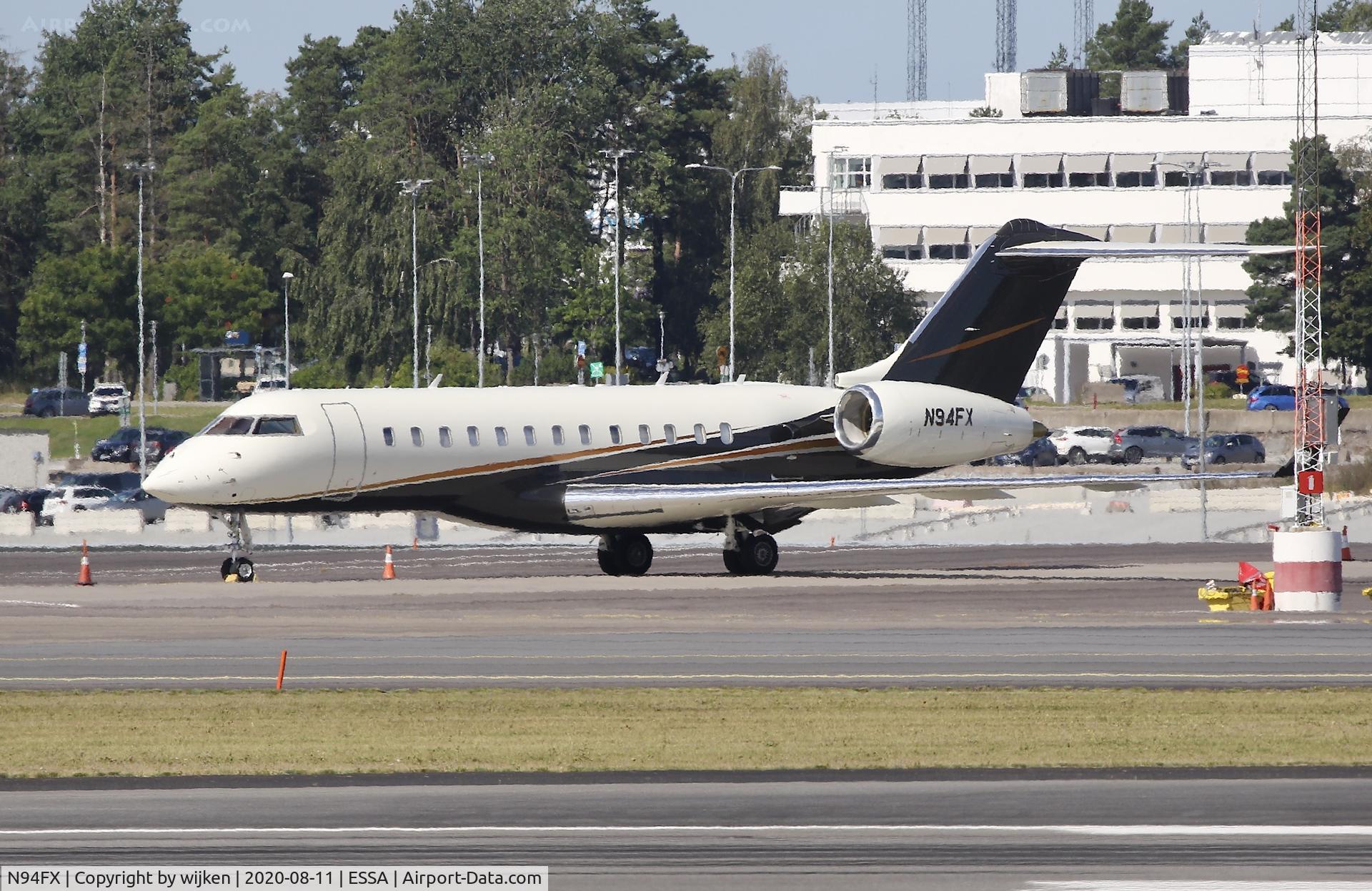N94FX, 2007 Bombardier BD-700-1A10 Global Express C/N 9242, Ramp M
