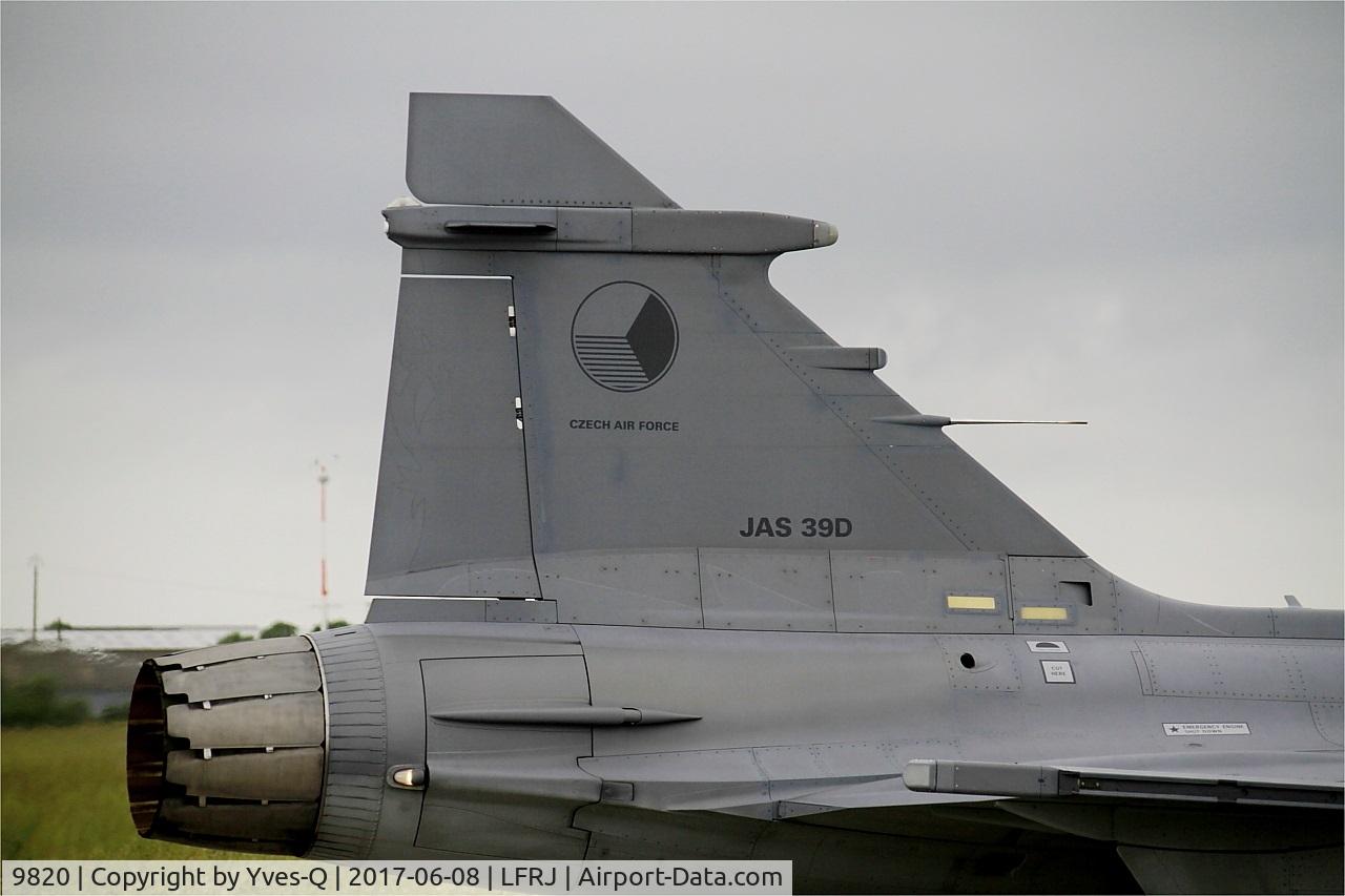 9820, 2005 Saab JAS-39D Gripen C/N 39820, Saab JAS-39D Gripen, Tail close up view, Landivisiau Naval Air Base (LFRJ) Tiger Meet 2017