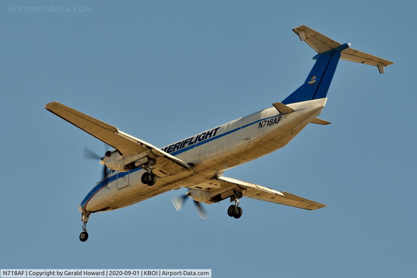 N718AF, 1991 Beech 1900C C/N UC-162, Landing 28R.