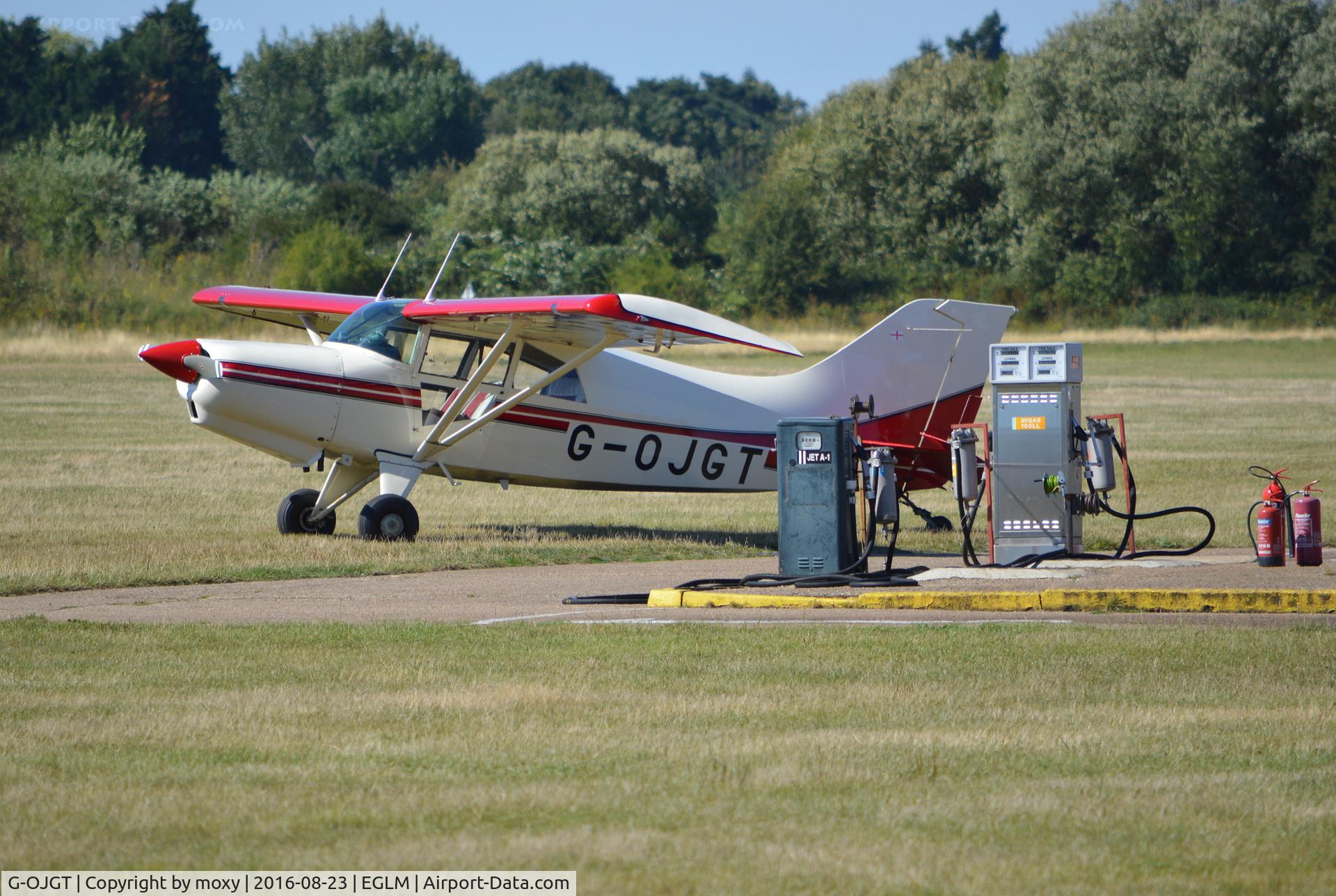 G-OJGT, 1979 Maule M-5-235C Lunar Rocket C/N 7285C, Maule M-5-235C on the pumps at White Waltham