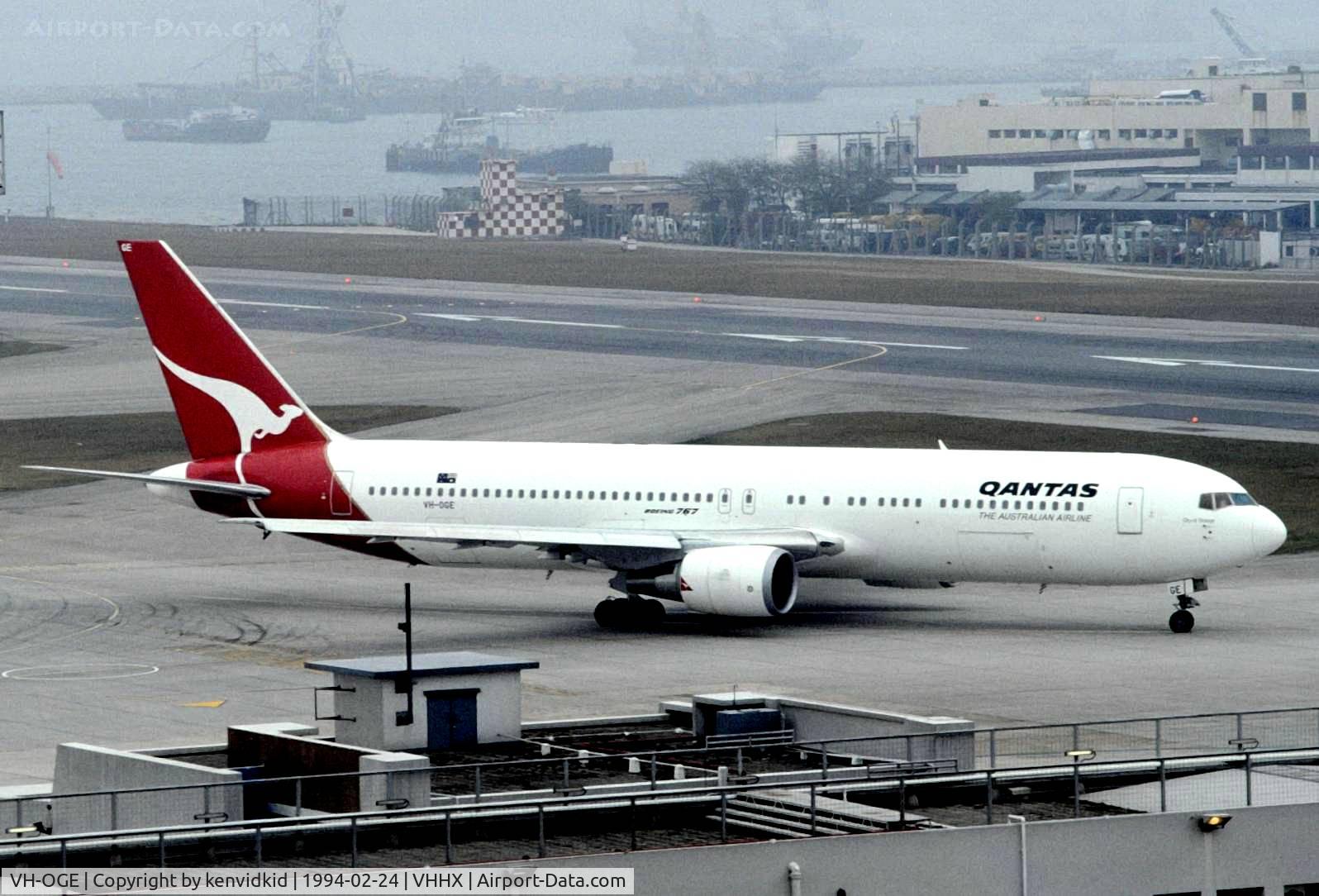 VH-OGE, 1989 Boeing 767-338/ER C/N 24531, At Hong Kong Airport (Kai Tak) on a George Pick Aviation Tour.
