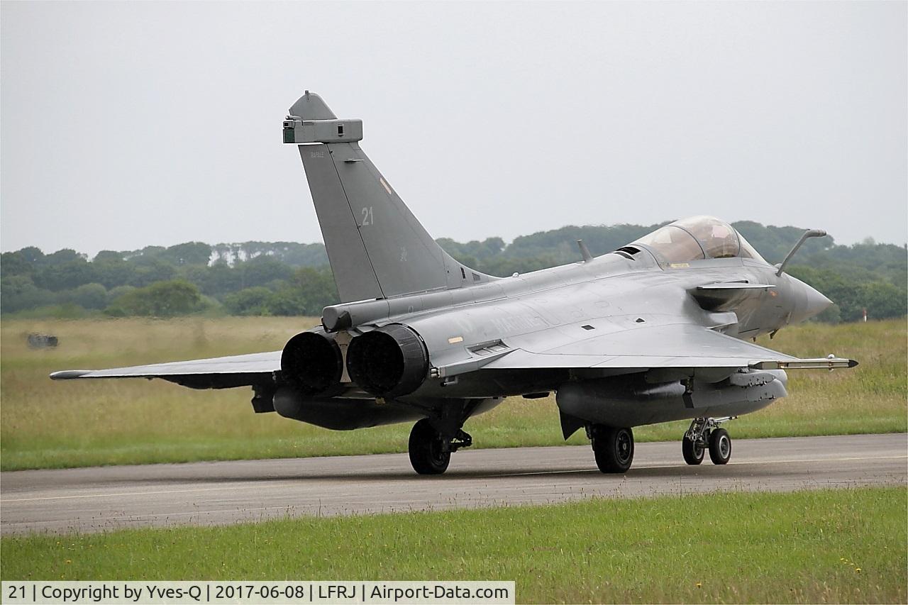 21, Dassault Rafale M C/N 21, Dassault Rafale M, Taxiing to flight line, Landivisiau Naval Air Base (LFRJ) Tiger Meet 2017