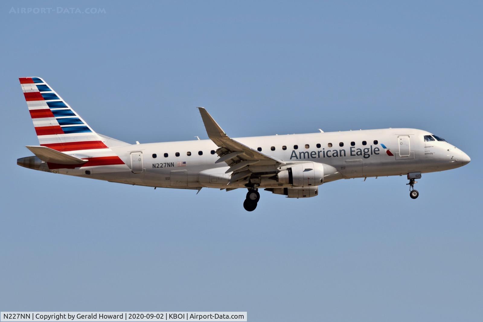 N227NN, 2016 Embraer 170LR (ERJ-170-100LR) C/N 17000543, Landing 10L.