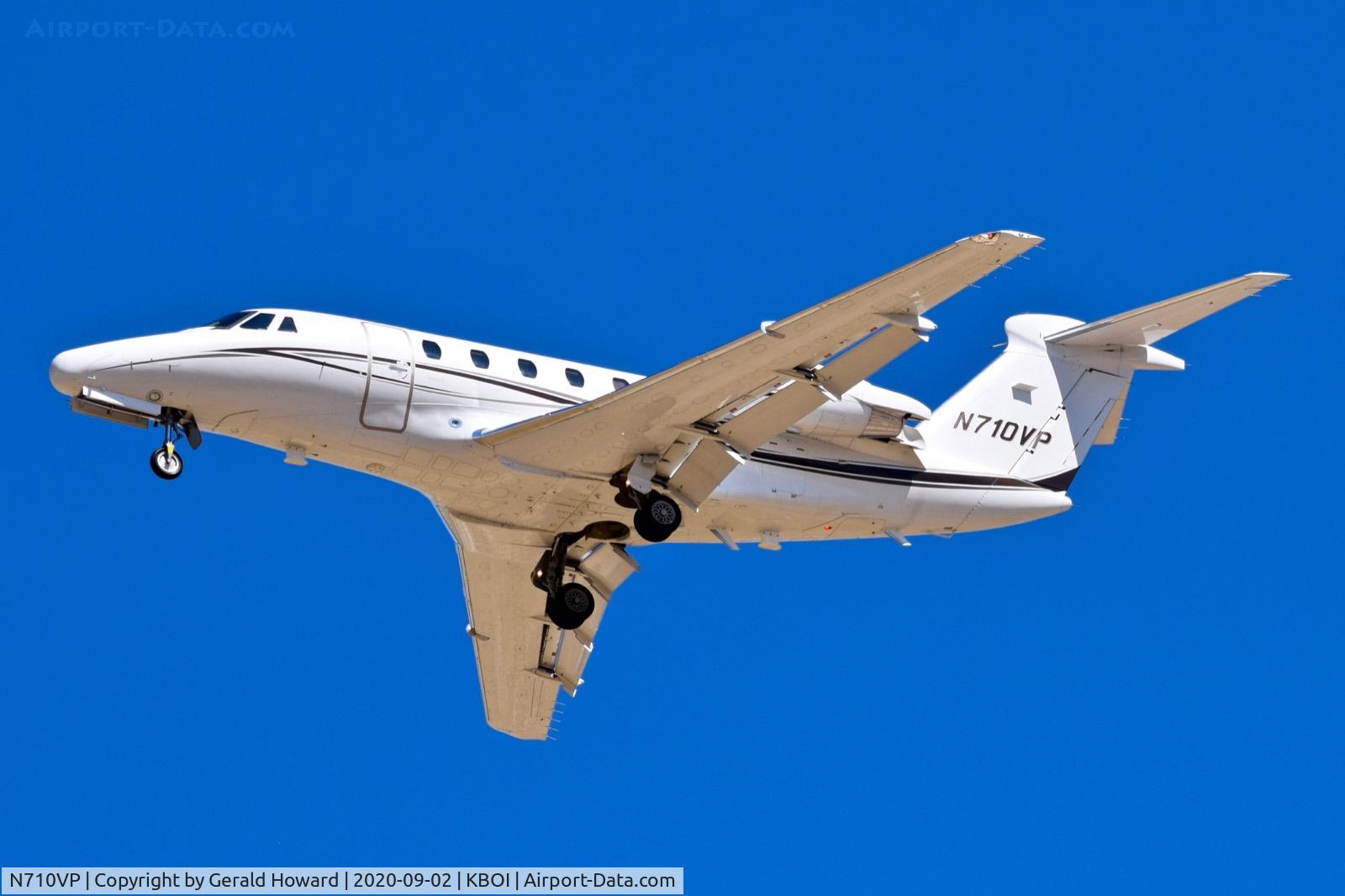 N710VP, 1999 Cessna 650 C/N 650-7100, Landing 28R.