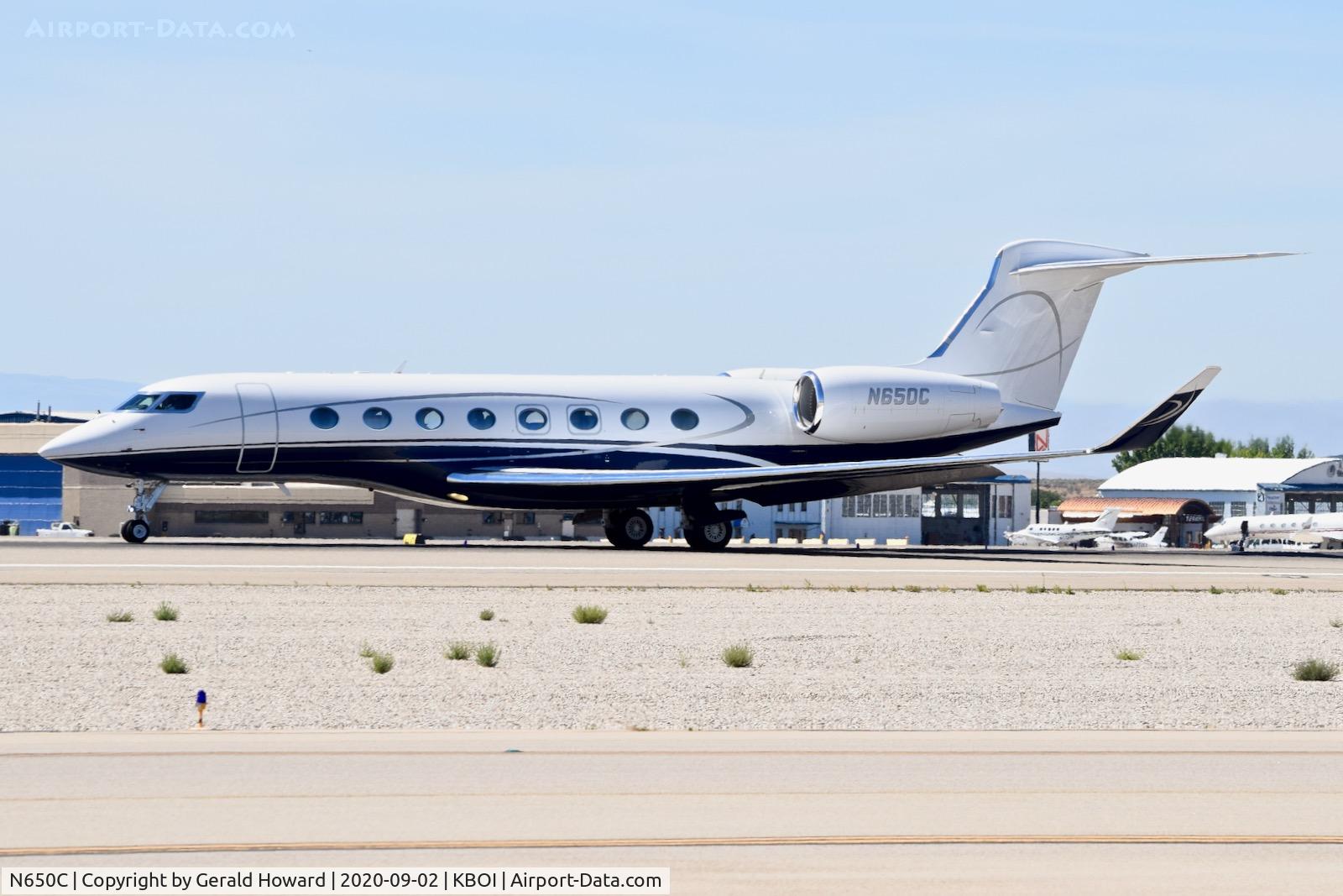 N650C, 2012 Gulfstream Aerospace GVI C/N 6021, Take off roll on 10L.