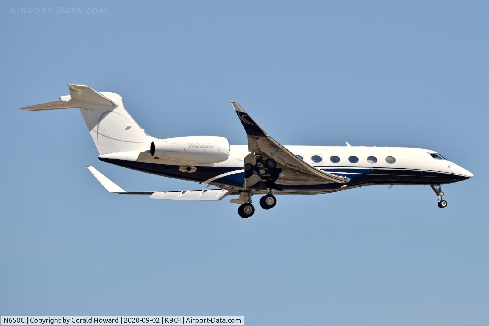 N650C, 2012 Gulfstream Aerospace GVI C/N 6021, Landing 10L.