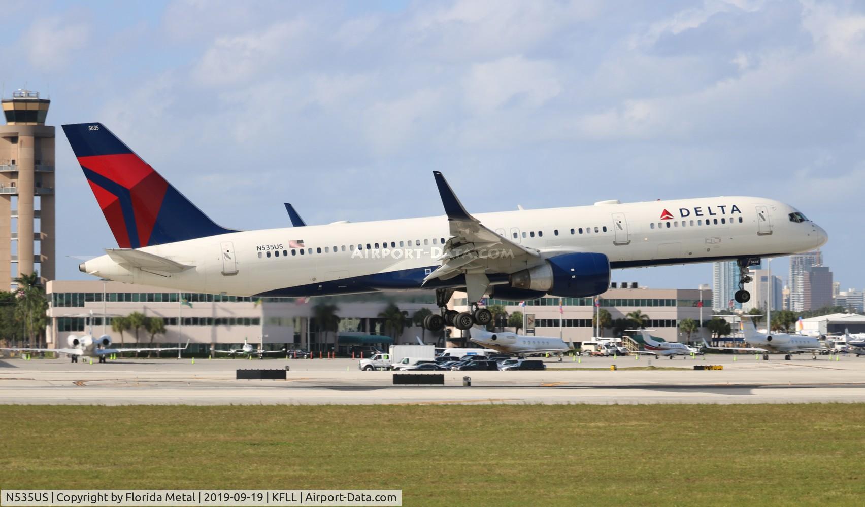 N535US, 1995 Boeing 757-251 C/N 26482, FLL 2019