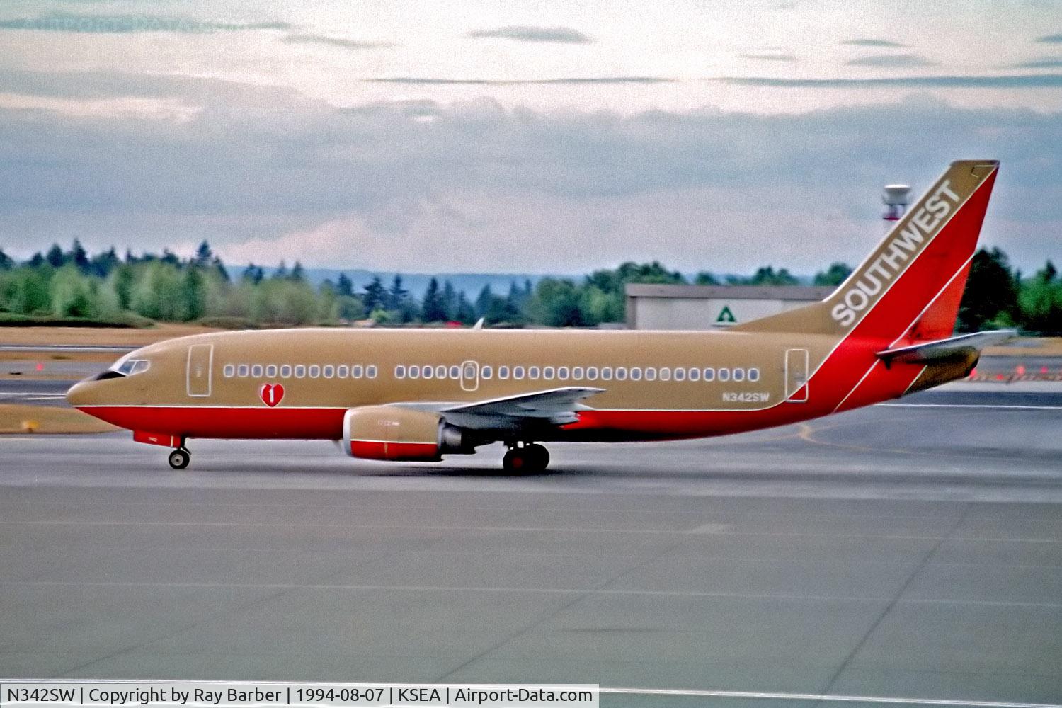 N342SW, 1989 Boeing 737-3H4 C/N 24133, N342SW   Boeing 737-3H4 [24133] (Southwest Airlines) Seattle-Tacoma Int'l~N 07/08/1994