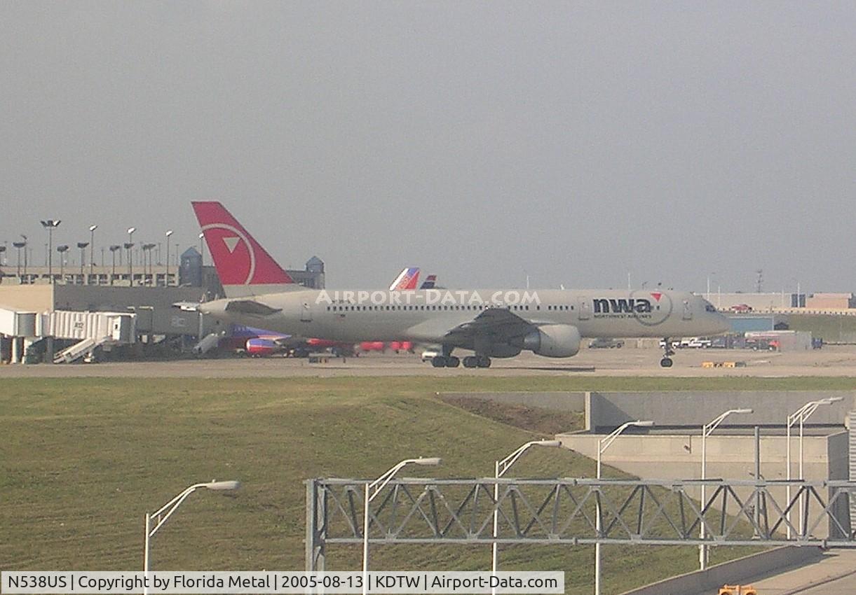 N538US, 1996 Boeing 757-251 C/N 26485, DTW 2005