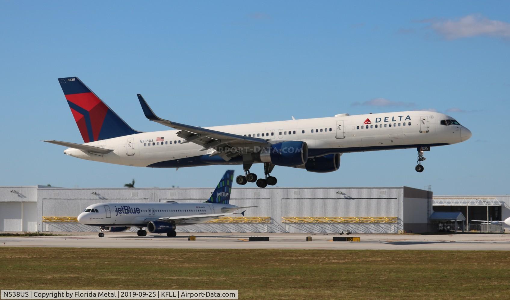 N538US, 1996 Boeing 757-251 C/N 26485, FLL 2019